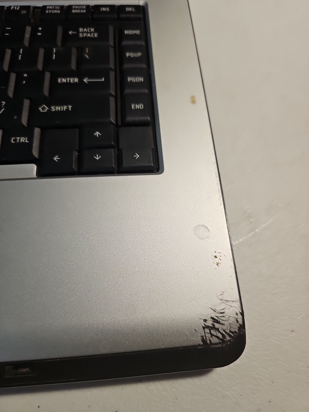 Toshiba Satellite L305-S5968 Laptop Computer No Charger Read Description