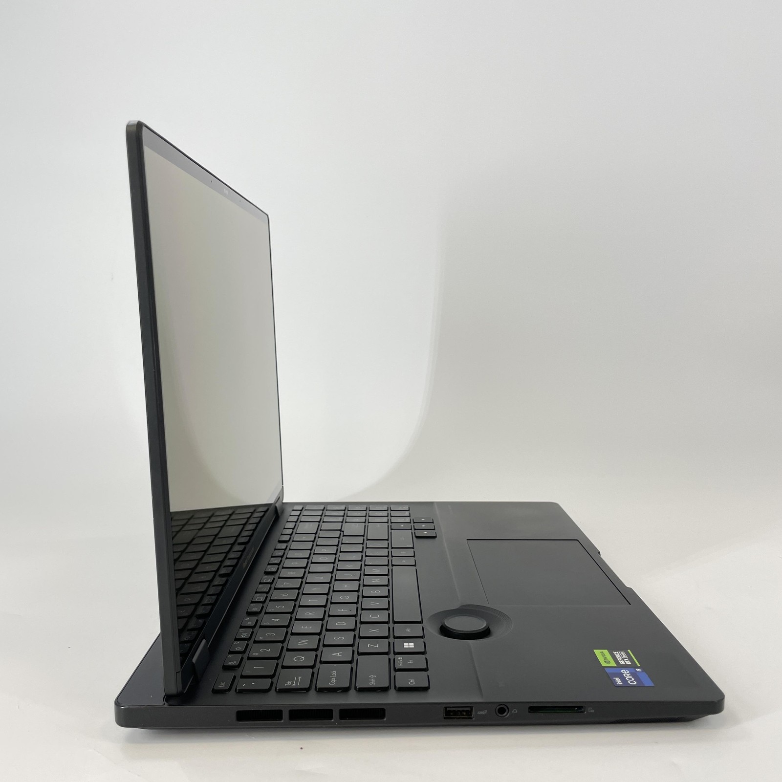 Asus ProArt Studiobook 16 QHD+ TOUCH 2.2 GHz i9-13980HX 32GB 1TB SSD RTX 4060