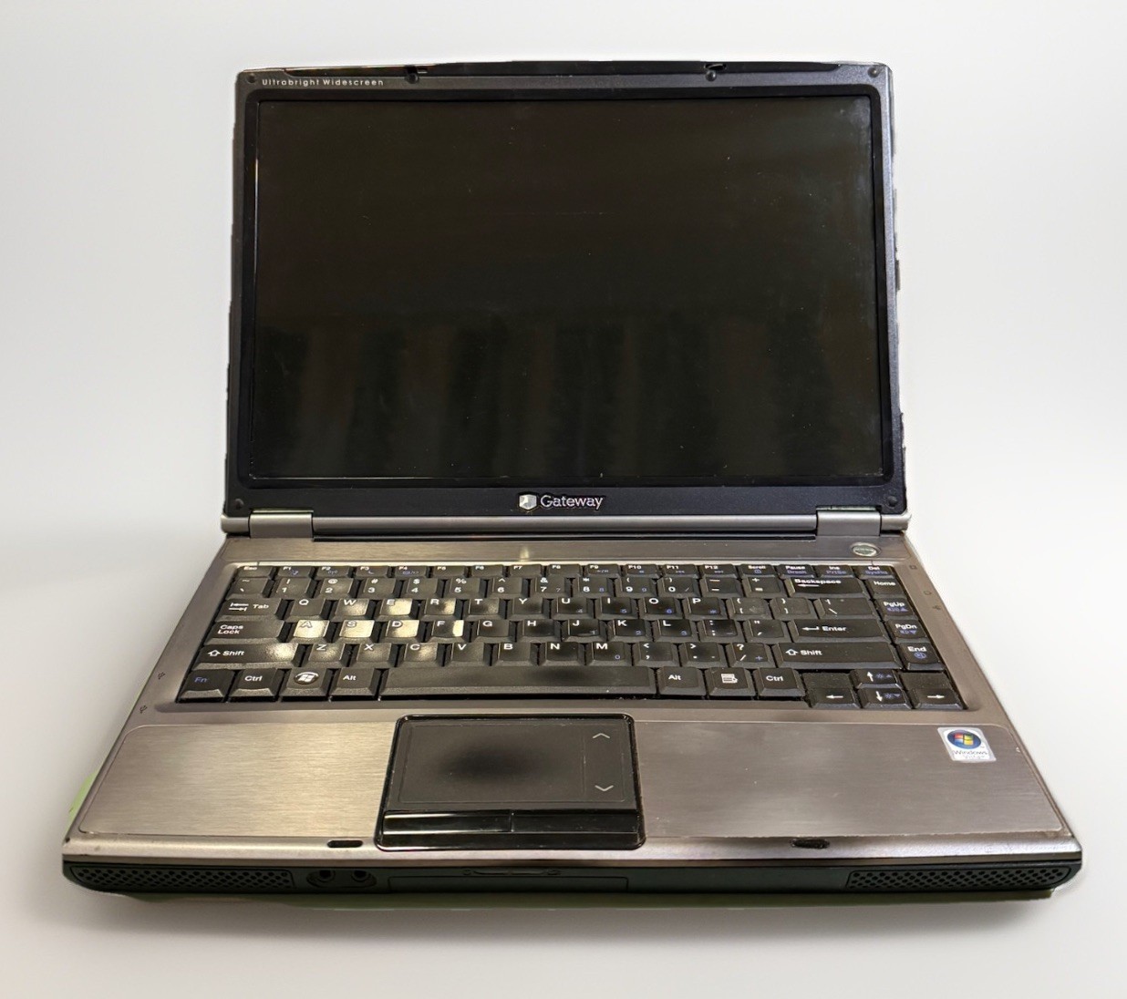 Gateway W340UA Laptop 15.4” Untested Windows Vista Era Notebook Parts Or Repair