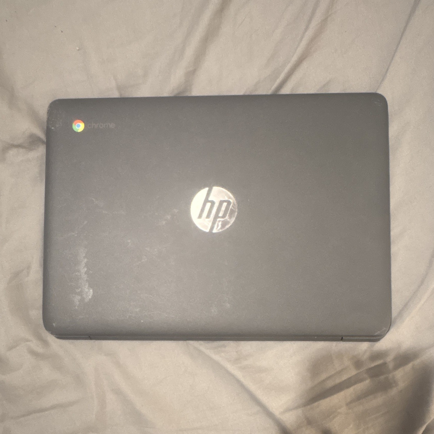 HP Chromebook 14-v010wm 14″ Intel Celeron 4GB RAM 16GB eMMC Chrome OS Gray