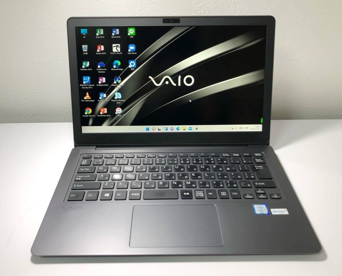 Sony Vaio Z (VJZ131) Core i7-6567U RAM 16GB SSD 512GB Windows 11 pro used