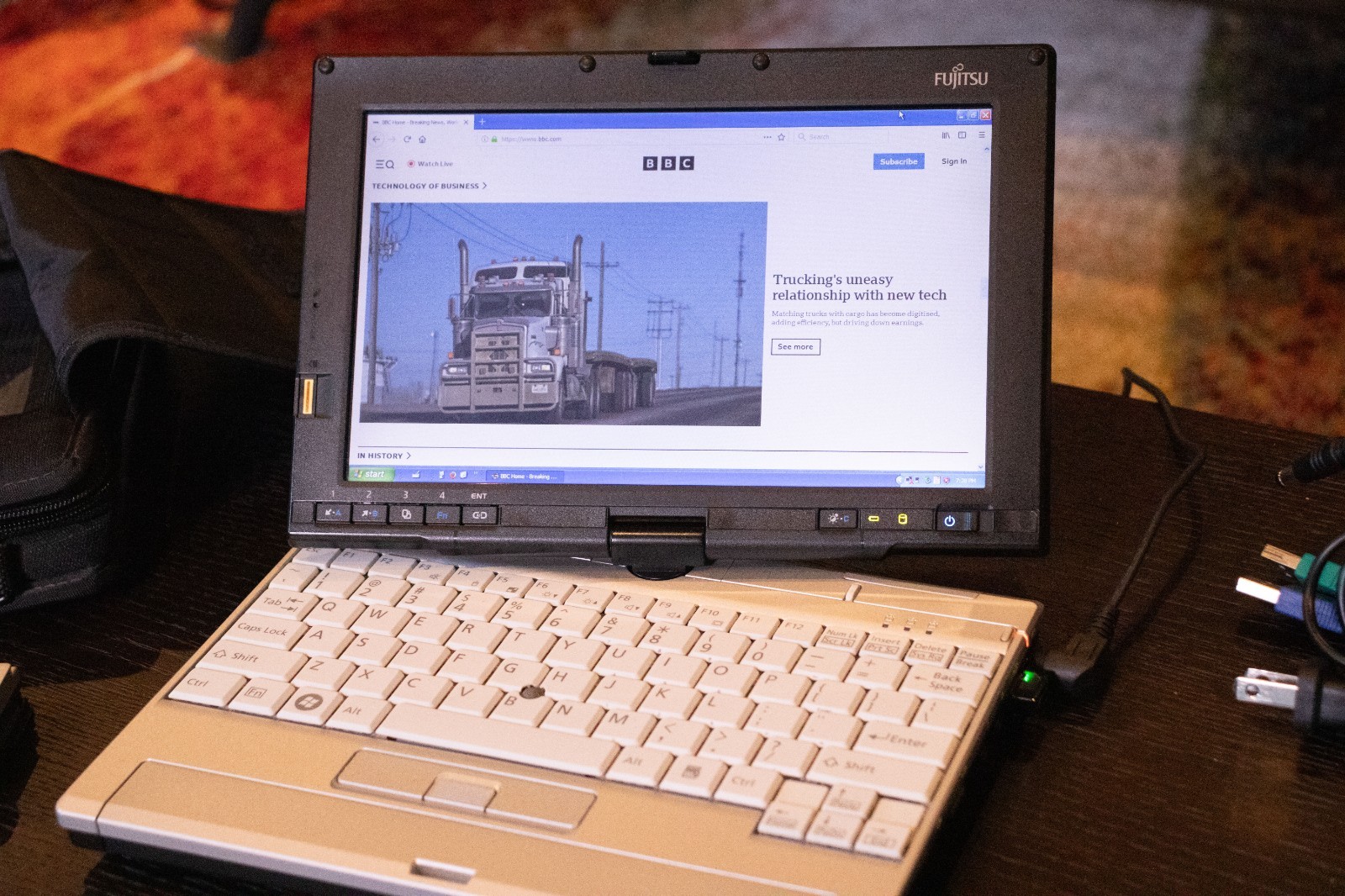 UMPC Collection: Sony U101/P, U70/P,UX280 (bad video),Fujitsu P1610 + acc/parts