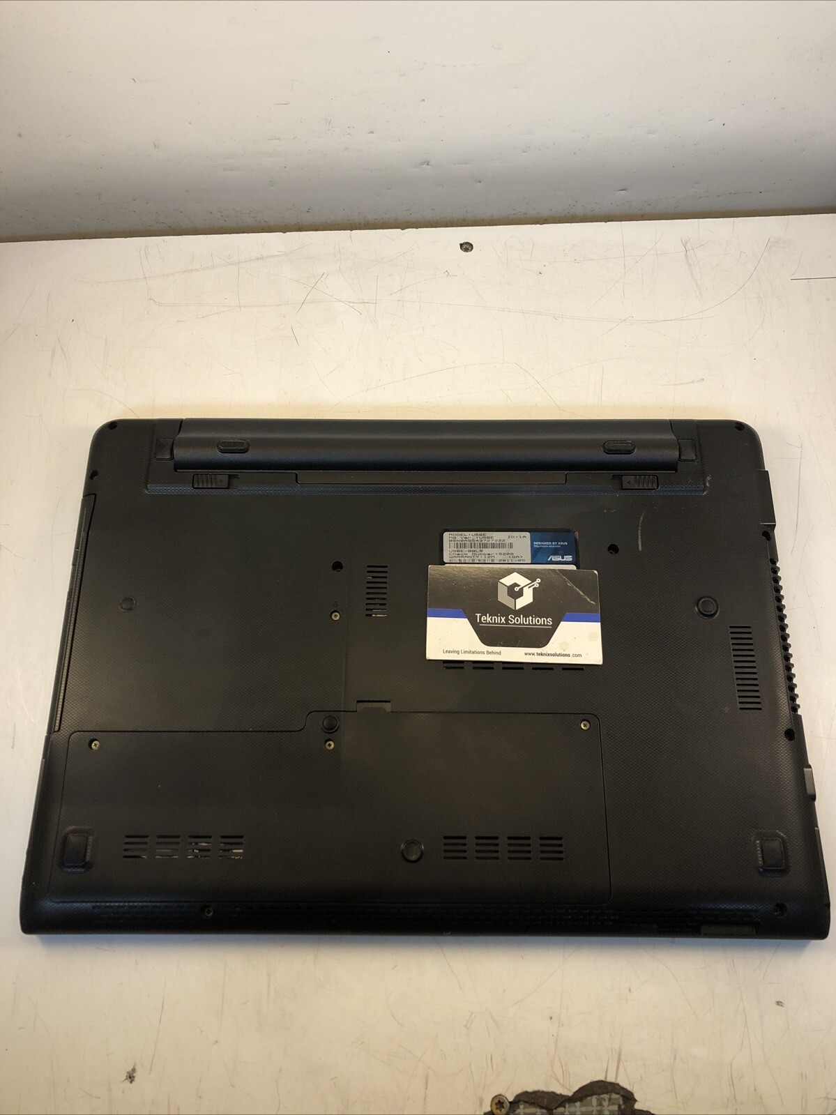 ASUS U56E – BBL6 Powers On bad screen untested unknown cpu