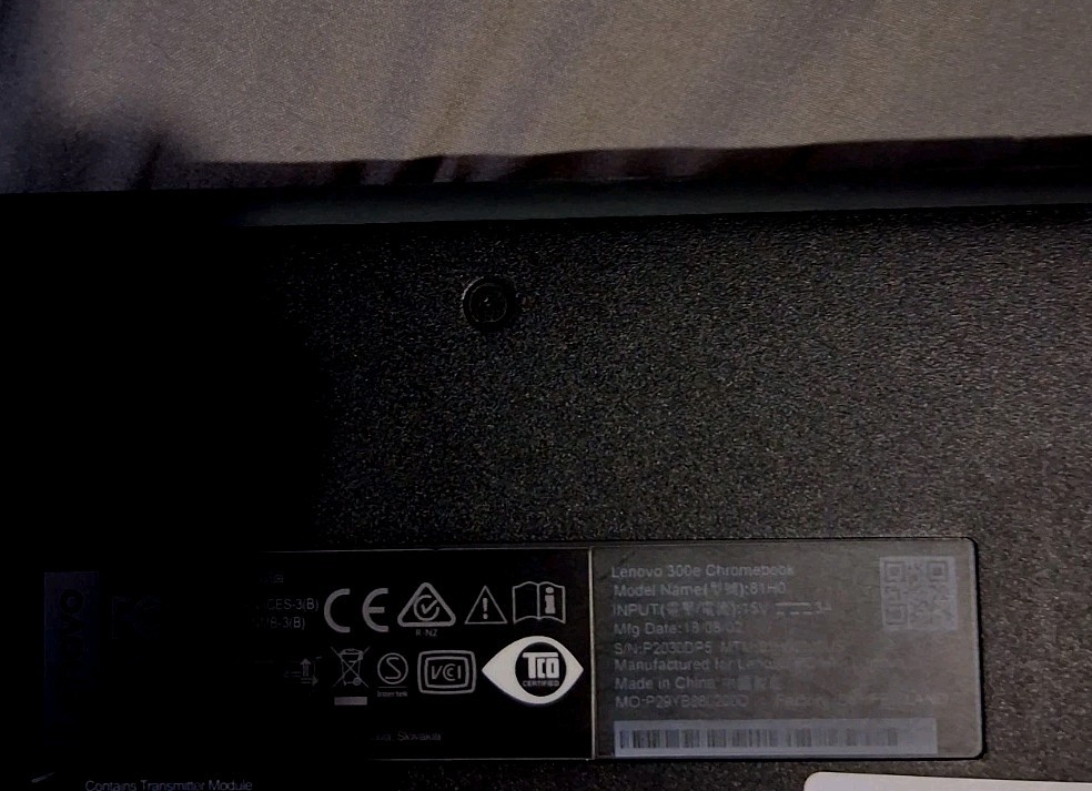 Lenovo 300e Black Chromebook 11.6″ Touchscreen 4GB Ram 32GB Storage HDMI Port