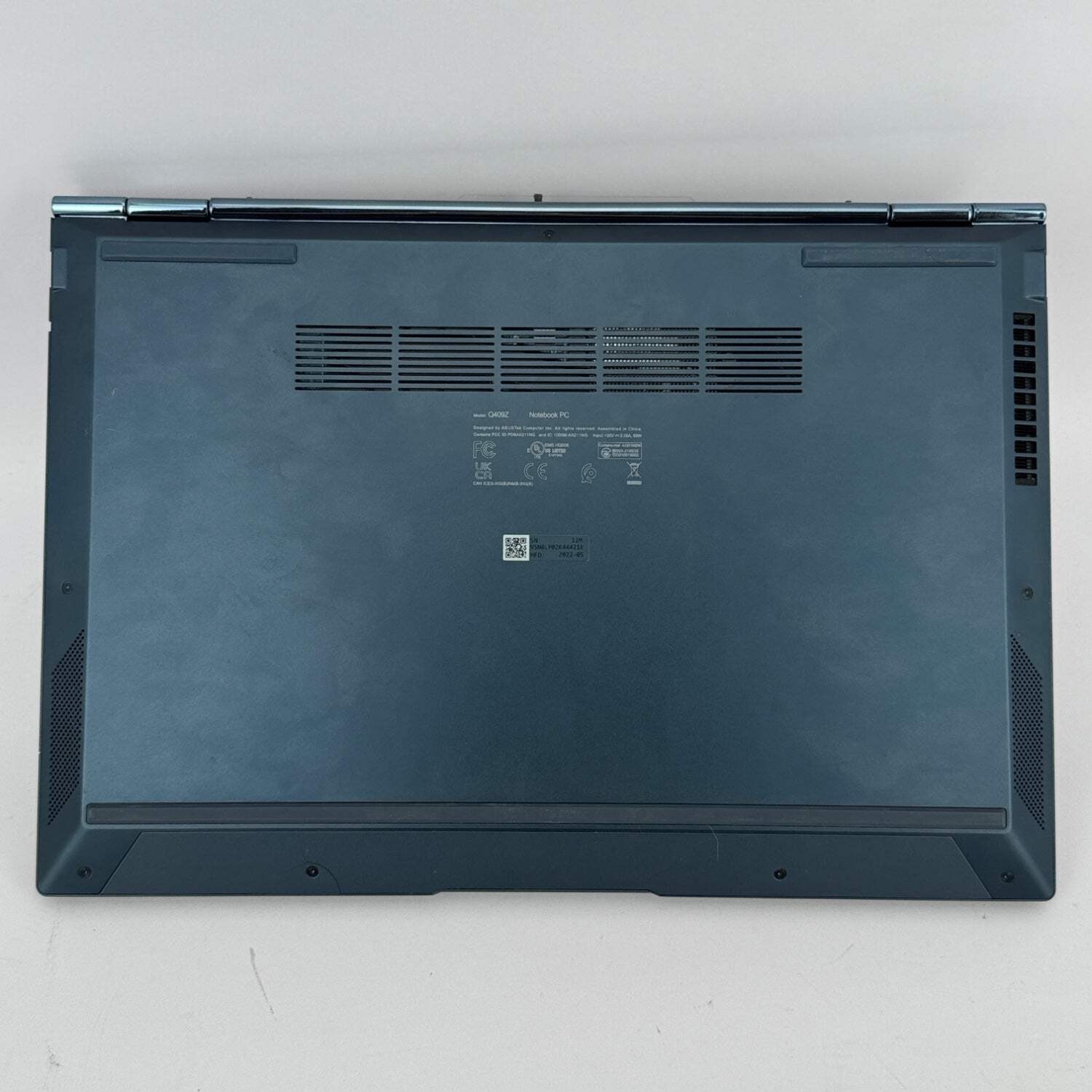 Asus ZenBook Q409ZA 14″ Core i5-1240P 1.70GHz 8GB RAM 256GB SSD