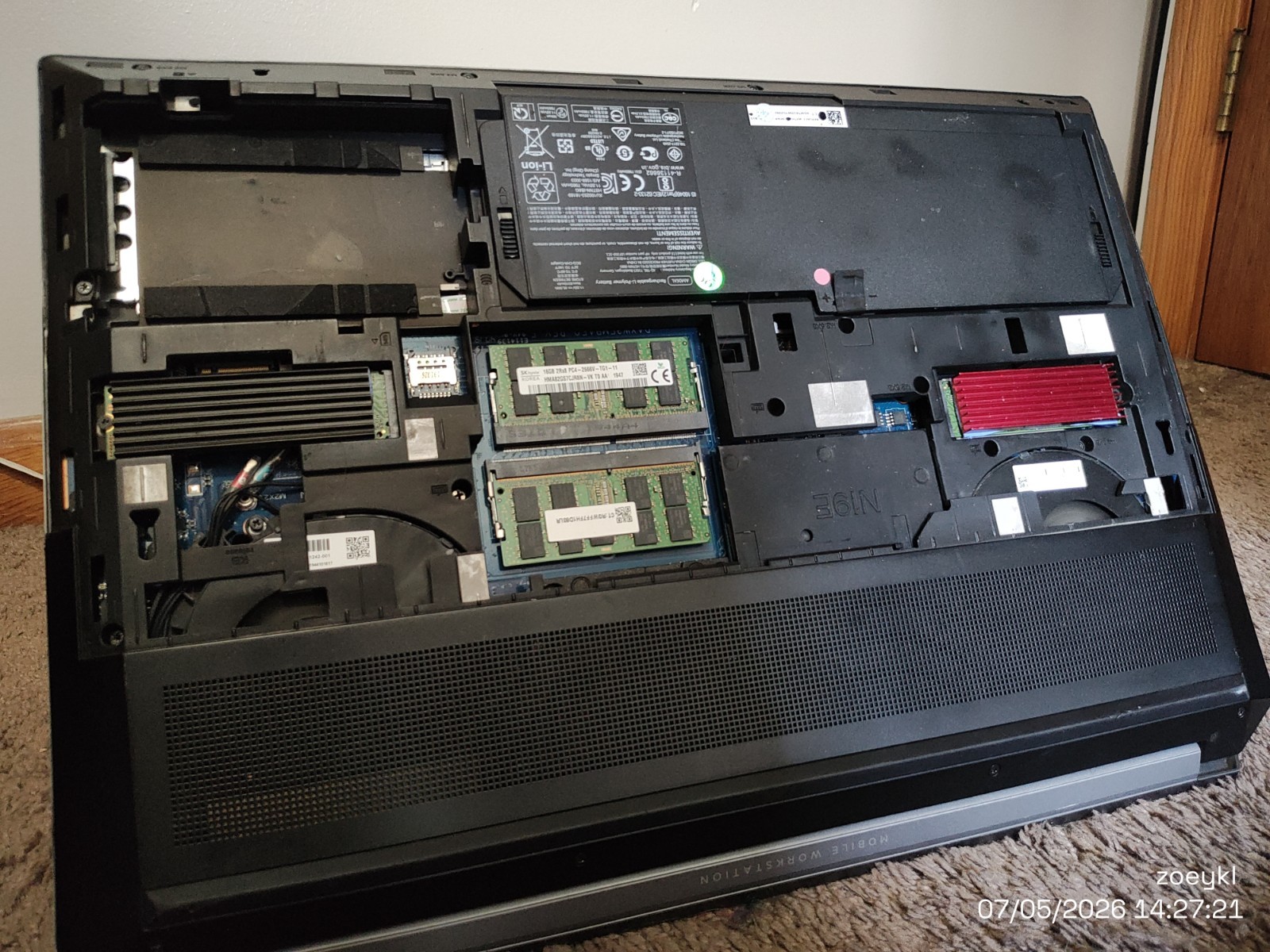 HP ZBook 17 G6 | Xeon E2286M | 64GB ECC RAM | RTX 5000 16GB | 3x 1TB Samsung SSD