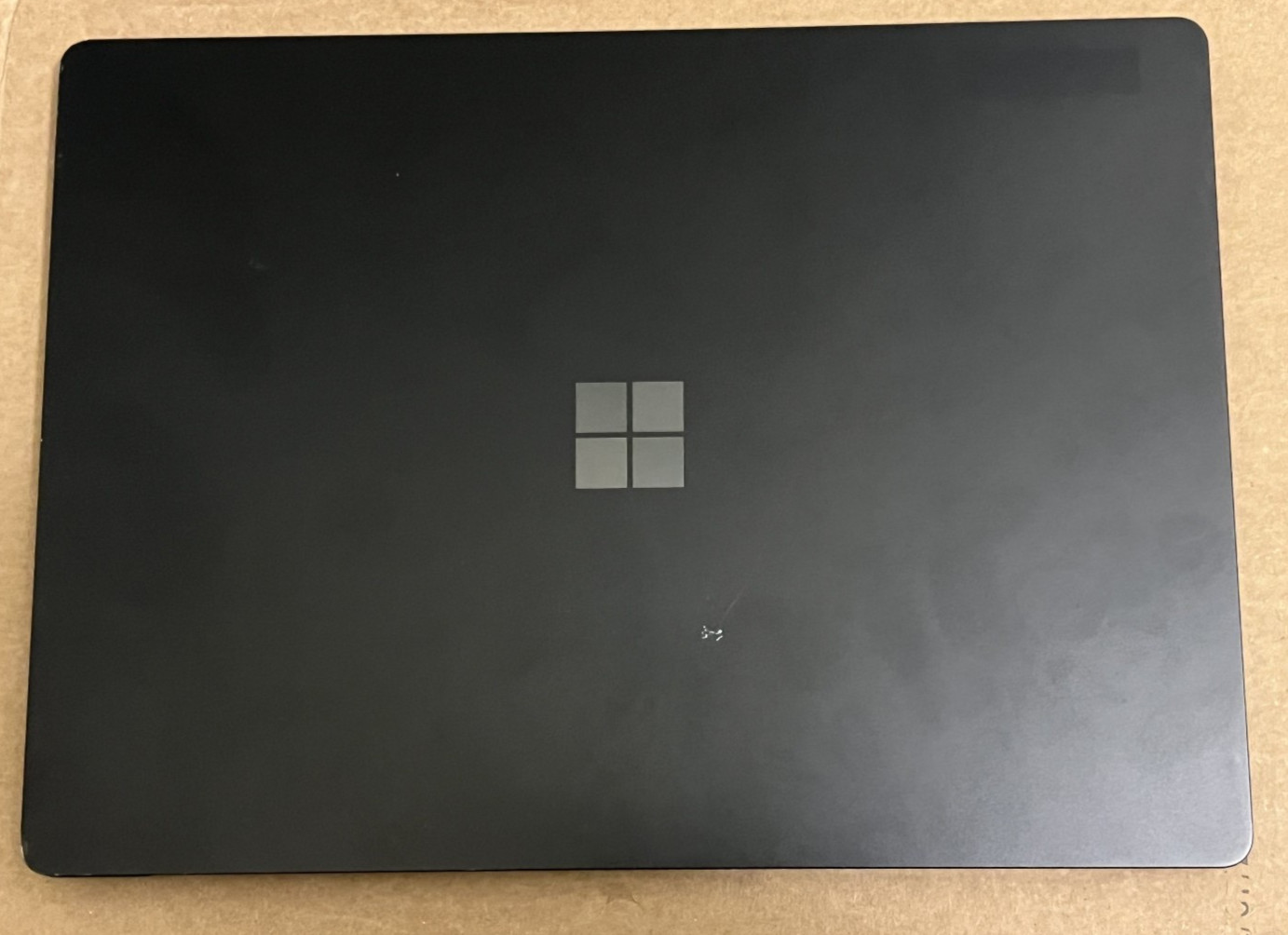 Microsoft Surface Laptop 2 Black 13.5” i7-8650U 2.11GHz 8GB 256GB SSD Model 1769
