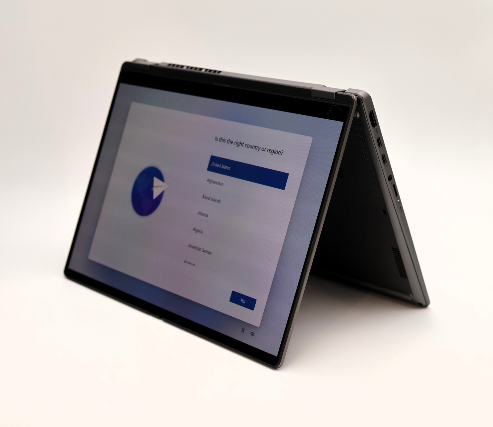 Asus VivoBook Flip TP3407SA-DS74T 14″ OLED Touch Ultra 7 256V 16GB 1TB W11H 2in1