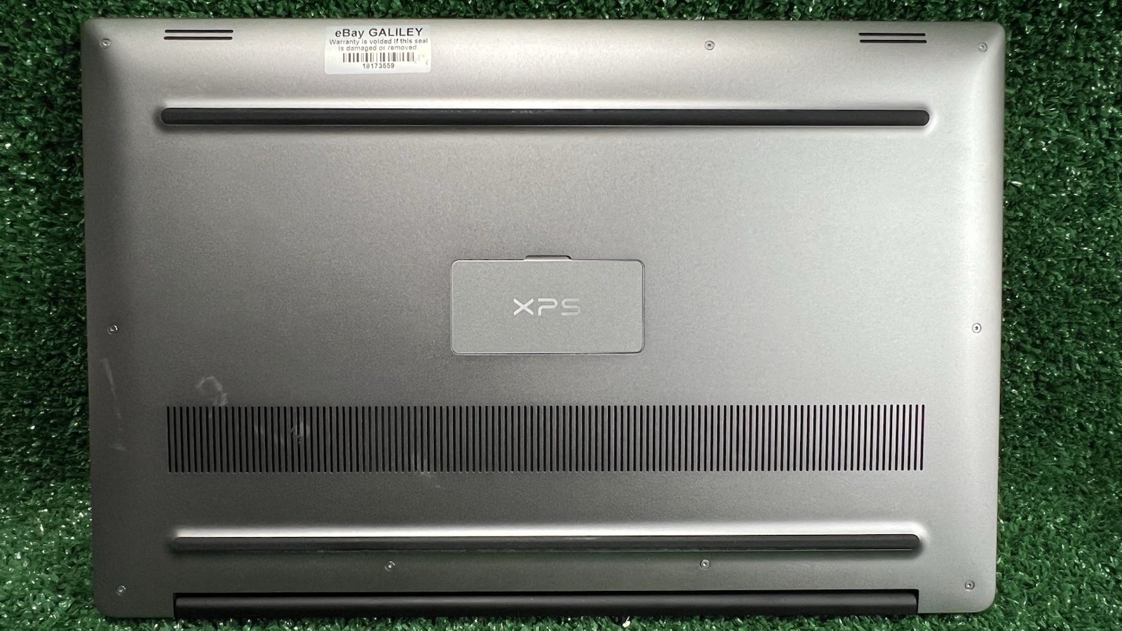 Dell XPS 15 9560 15.6″ i5-7300HQ, GTX 1050, 8GB RAM, 256GB SSD, Win 10.