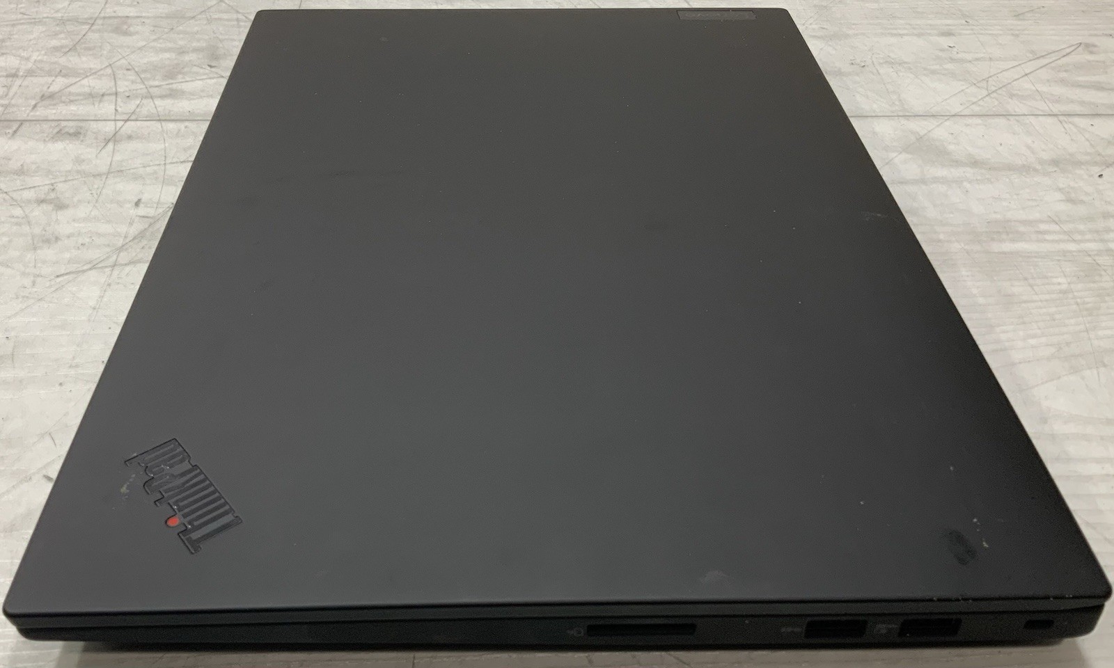 Lenovo ThinkPad P1 Gen 5 16″ i7-12700H, 32GB Ram, 1TB SSD, NVIDIA RTX A2000 8GB