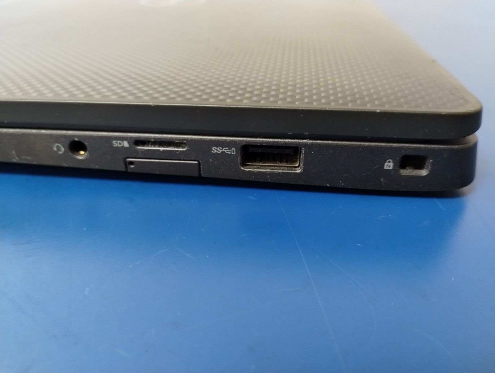 DELL LATITUDE 7400, Intel Core i7-8665U, 1.90 GHz, 20 GB RAM, 256 GB M.2
