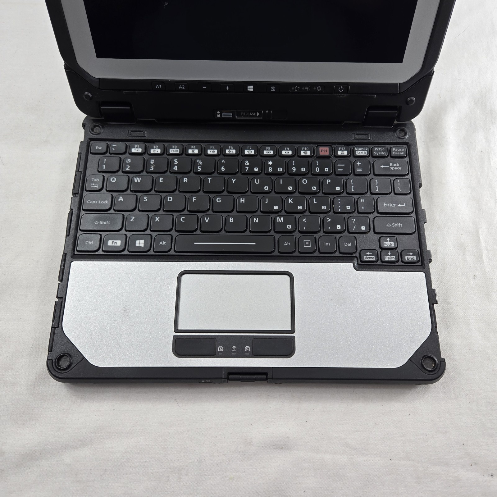 Panasonic Toughbook CF-20 10.1″ i5-7Y57 1.20GHz 256GB SSD 8GB 4G | Grade B-