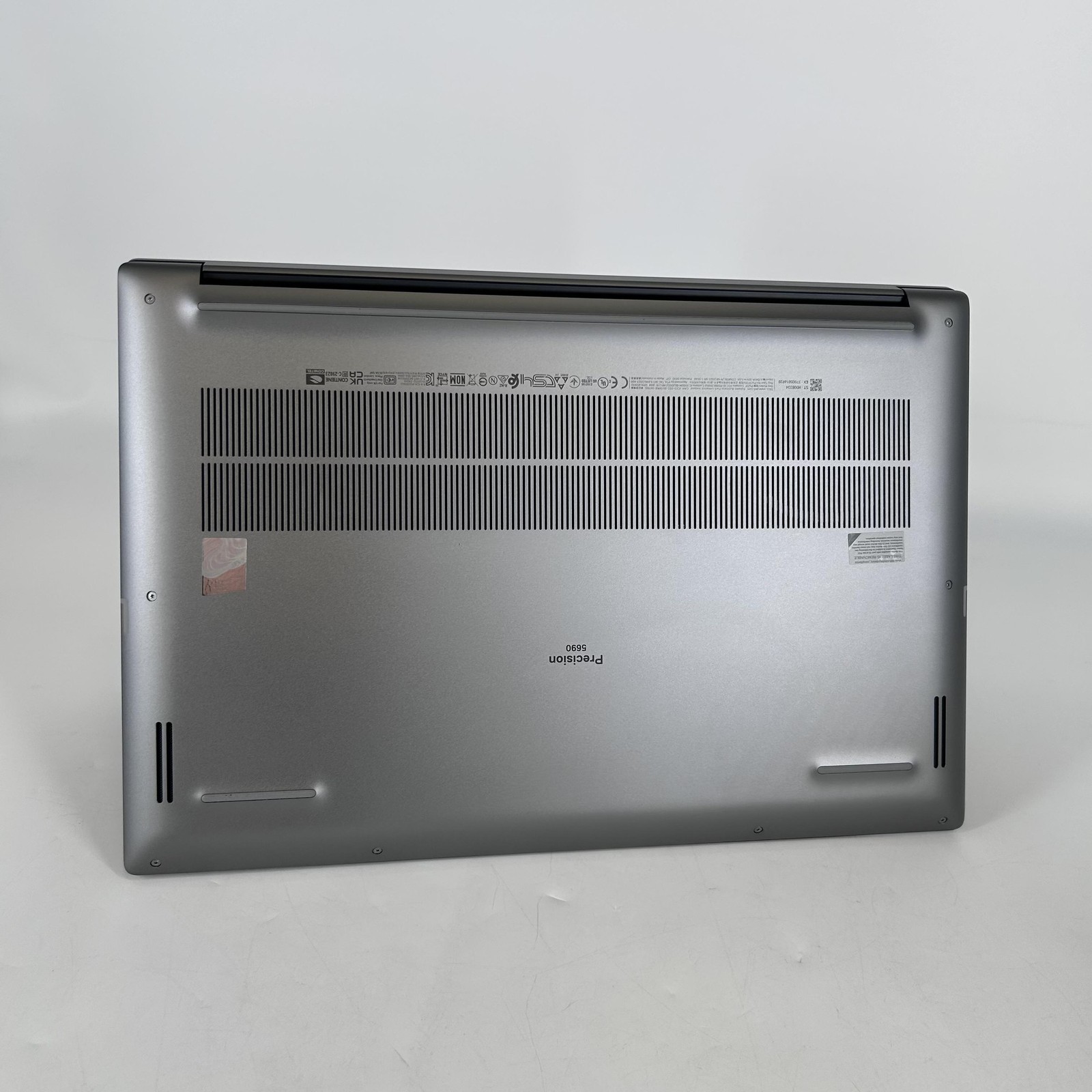Dell Precision 5690 16 Gray FHD+ 2.5 GHz Ultra 9 185H 64GB 1TB SSD Excellent