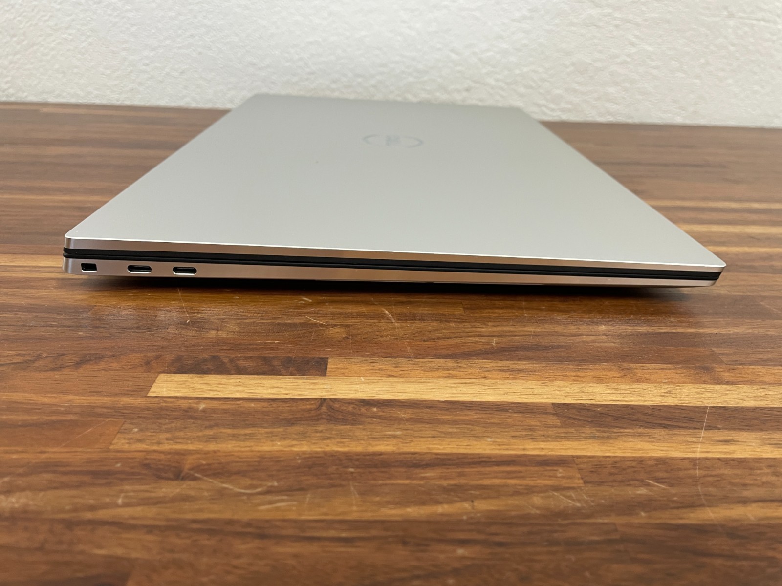 Dell XPS 17 9730 17″ I7-13700H NO RAM/SSD READ!