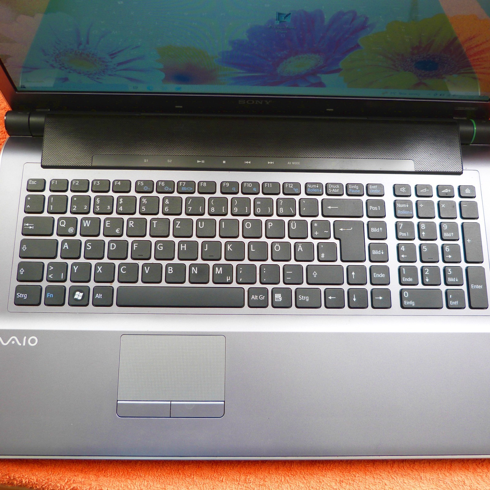Sony Vaio AW21 18″ HDP xBLACK Cinema MONSTER DOLBYSOUND l SSD Windows 10 HDMI