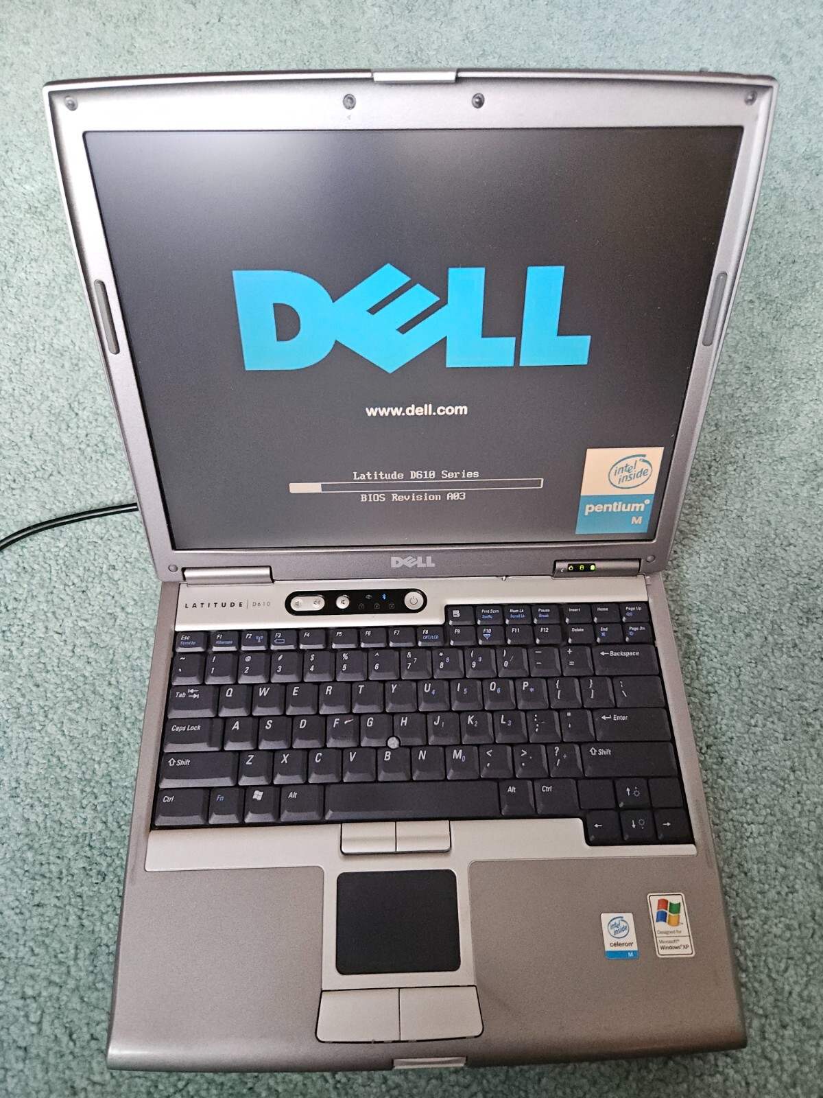 Dell Latitude D610 Laptop! 512MB RAM | Pentium M!