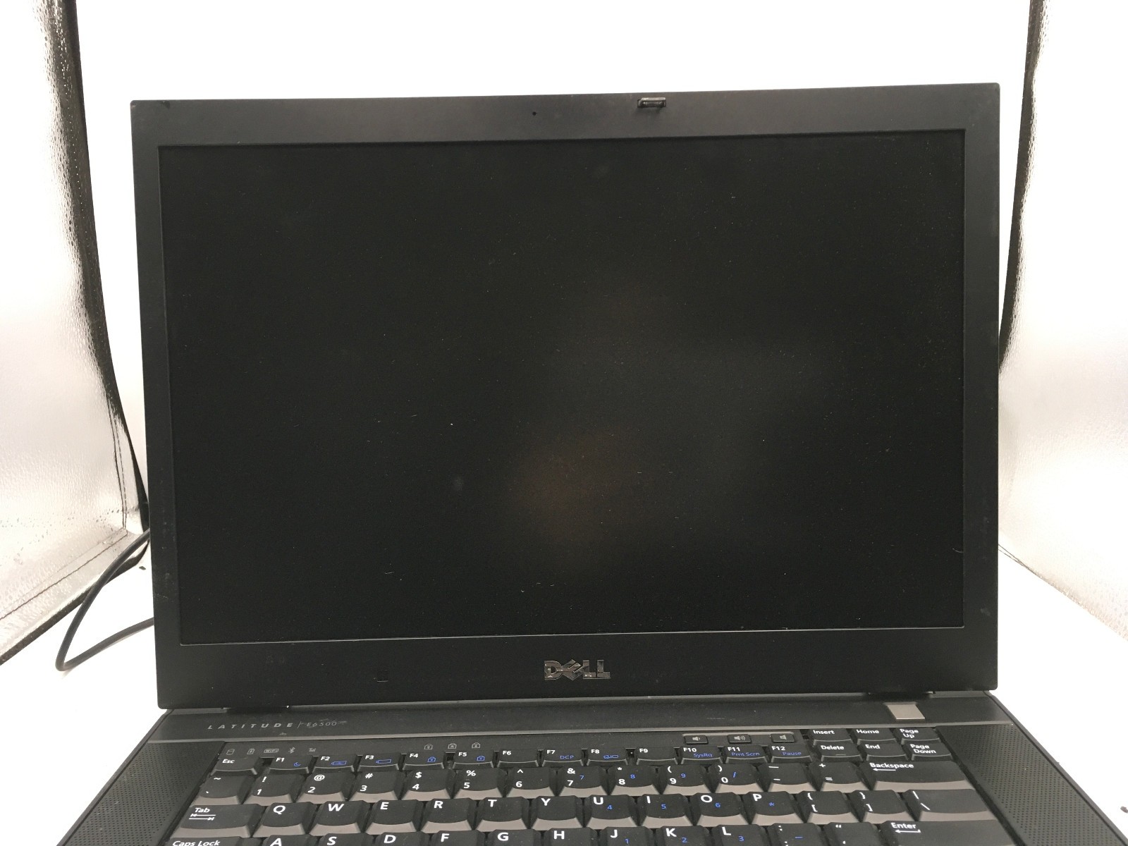 DELL LATITUDE E6500 – FOR PARTS/NO POWER – INTEL CORE 2 DUO – 4GB RAM – READ -BB