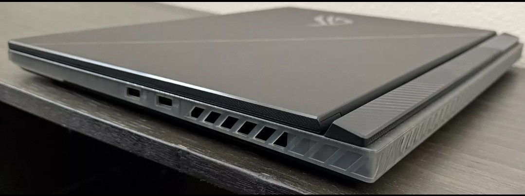 Asus SCAR 18! RTX 4080 i9-14900HX 32GB 1TB XCELLENT SHAPE!! GREAT DISPLAY