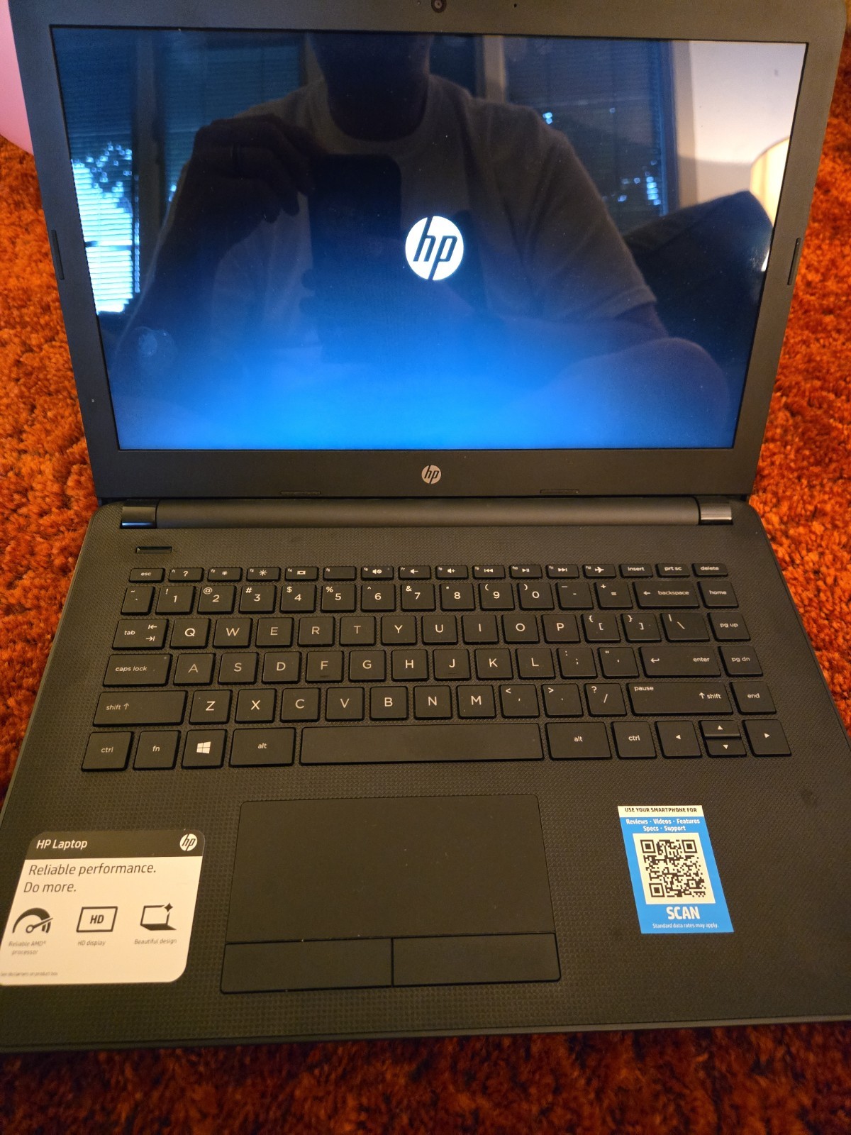 HP 14-bw012nr 14″ Laptop AMD E2-9000e RadeonR2 4GB RAM 32GB eMMC Win11 – TESTED