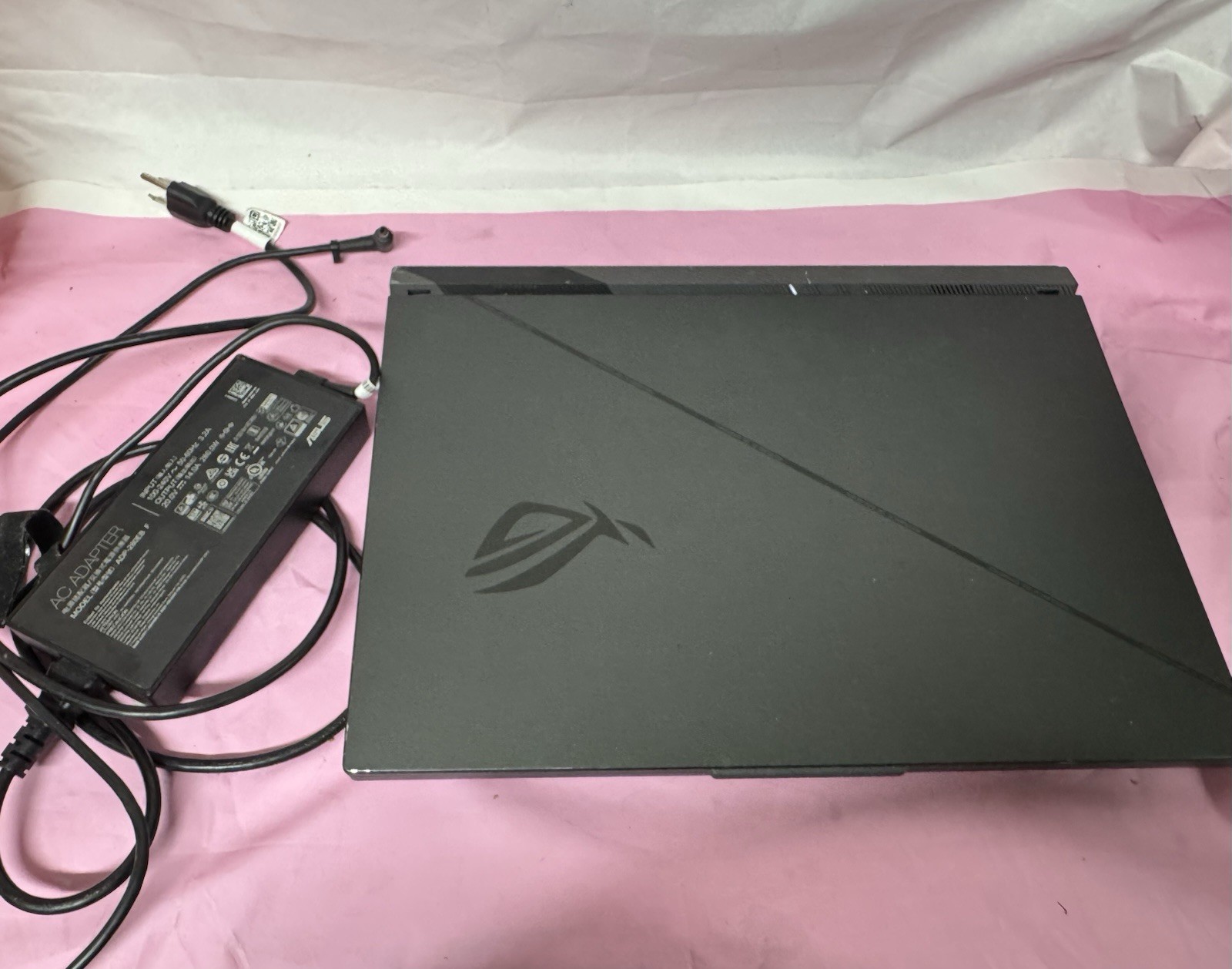 Asus G814JVR-IS96 18″ QHD+ IPS Intel i9-14900HX RTX 4060 32GB DDR5 1TB SSD Key