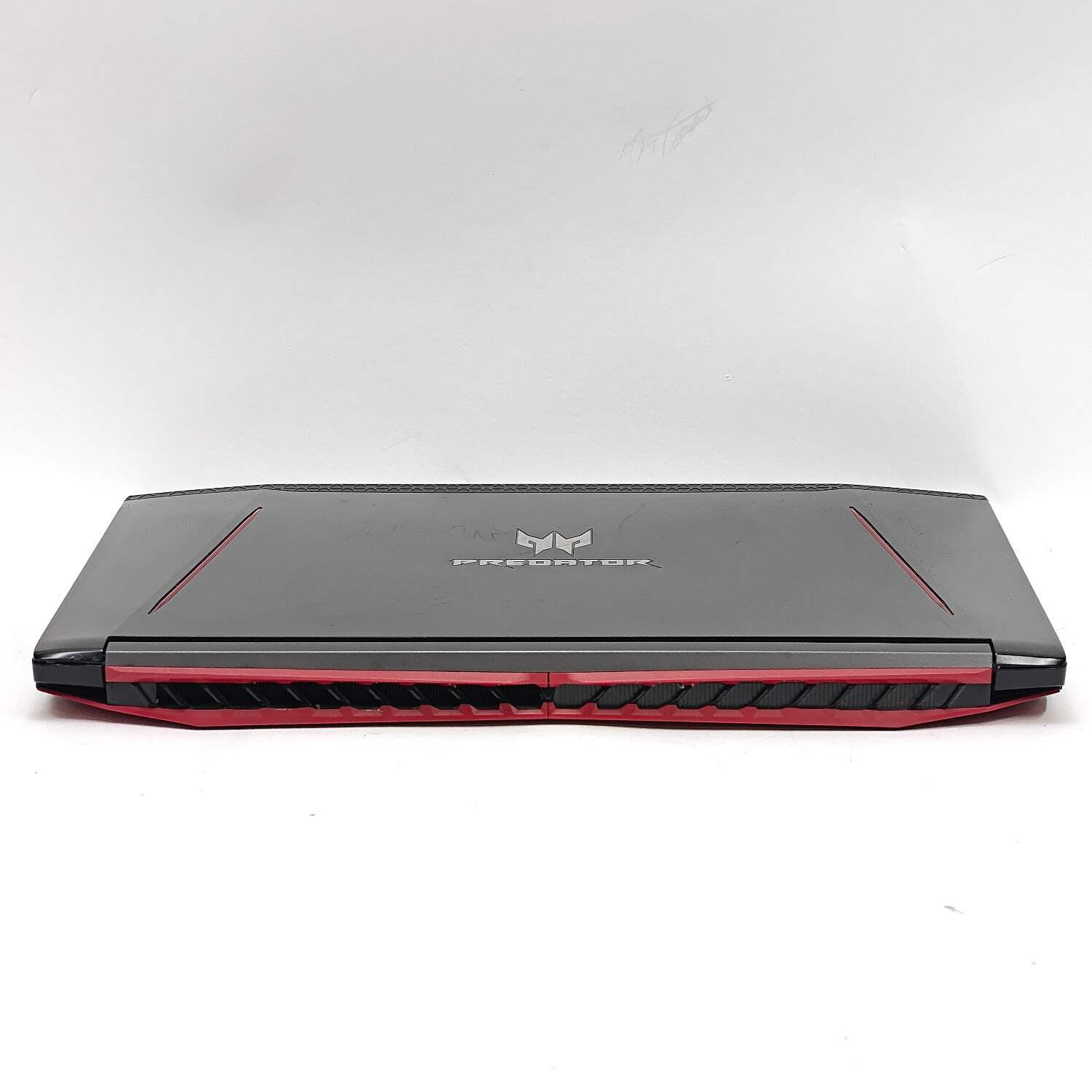 Broken Acer Predator Helios 300 PH315-51 i5-8300H 8GB RAM 256GB SSD GTX 1050 Ti