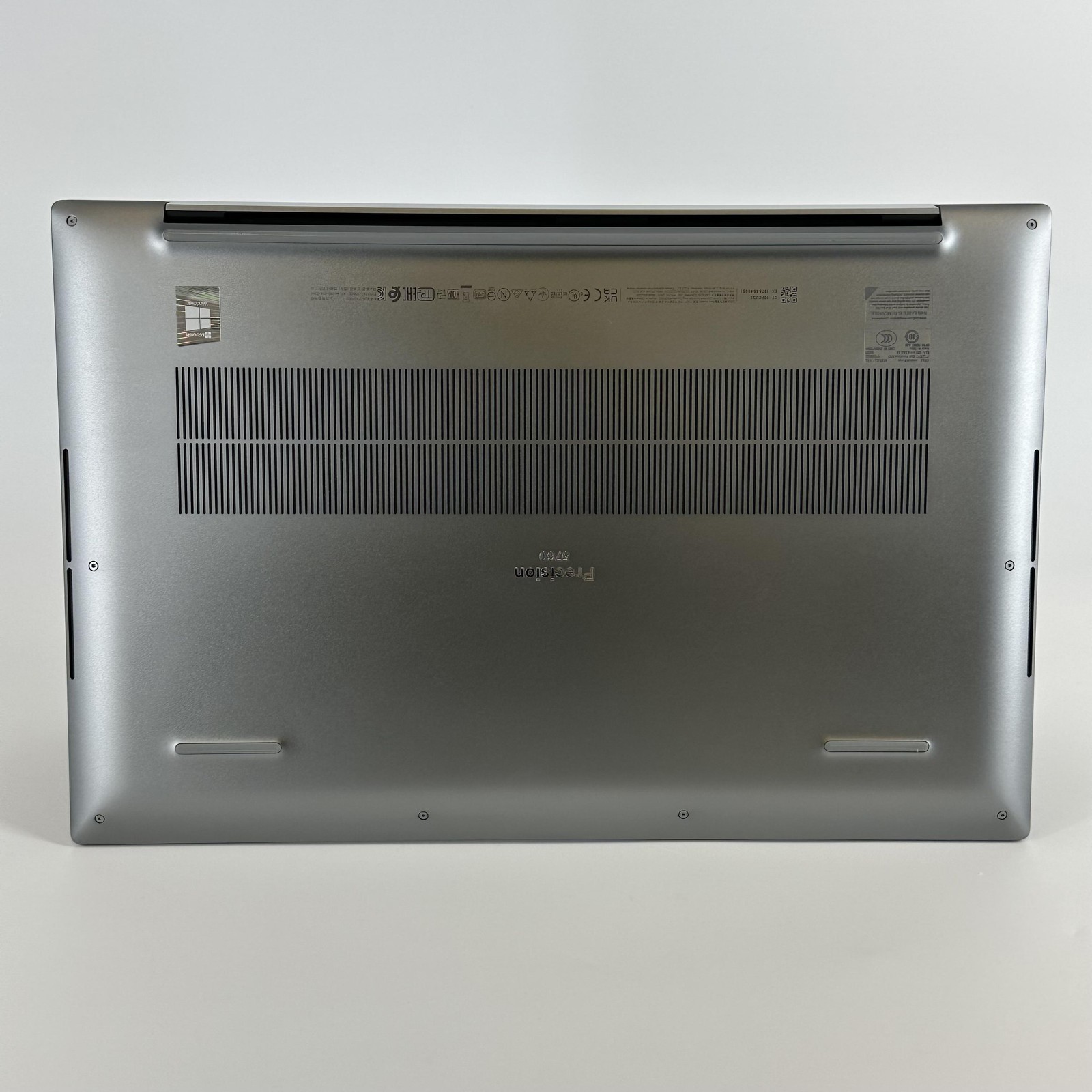 Dell Precision 5760 17 UHD+ TOUCH Xeon W-11955M 2.60GHz 64GB 2TB/512GB RTX A3000