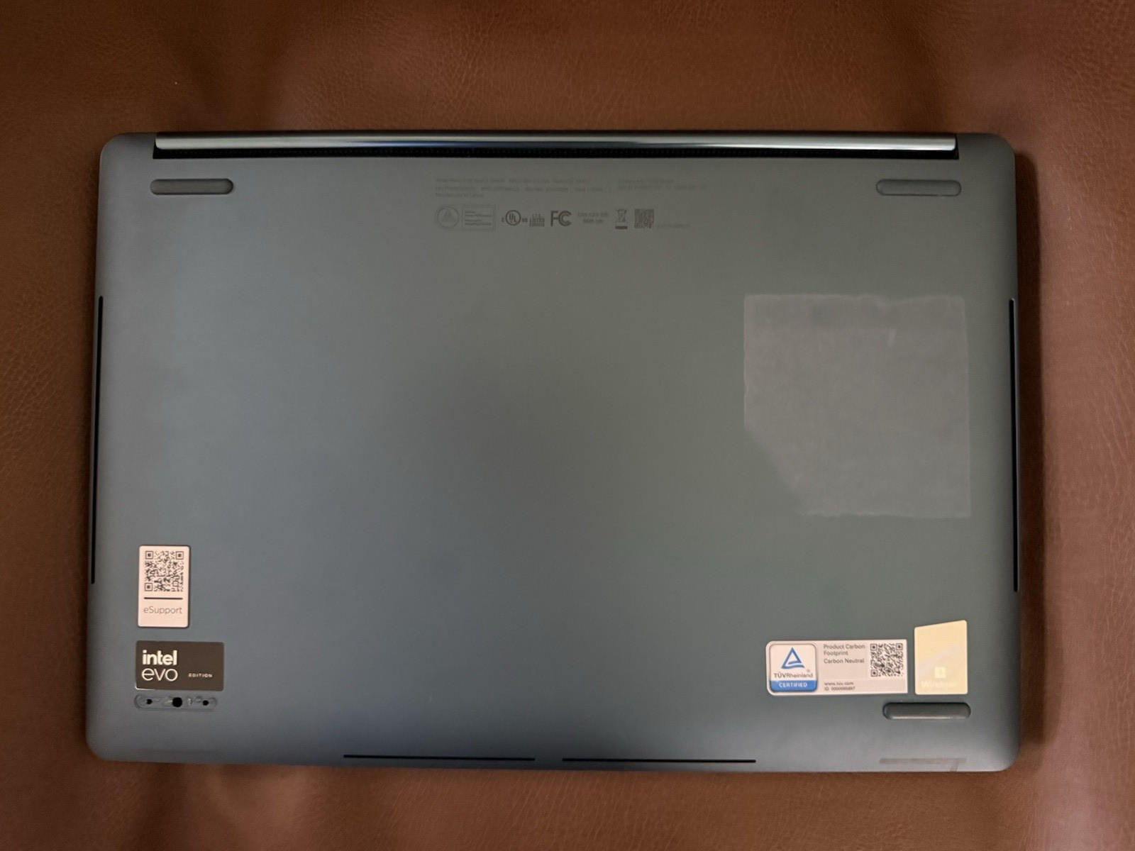 Lenovo Yoga Book 9i Dual OLED 13.3″ (Ultra 7 155U, 16GB, 1TB SSD) Burn-In *READ*
