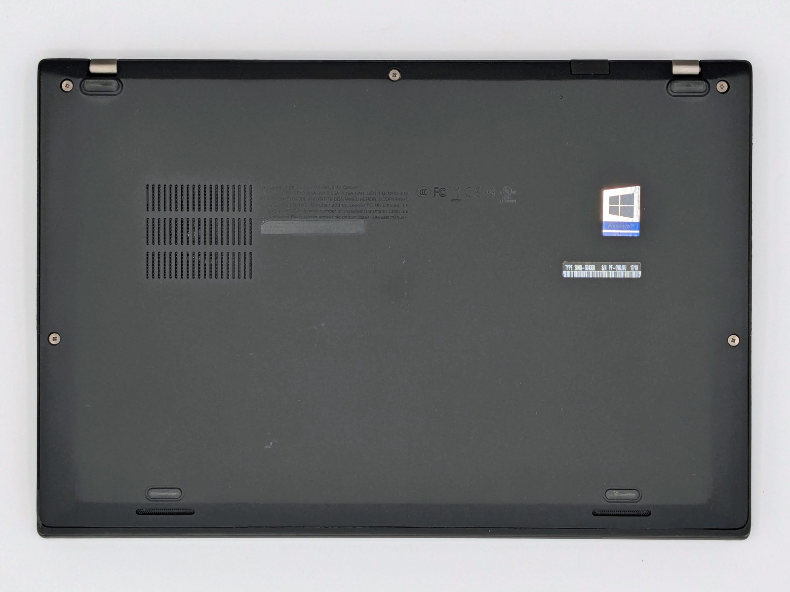 Lenovo ThinkPad X1 Carbon 5th Gen 14″ FHD I7-7600U 256GB SSD 16GB W10P *READ*