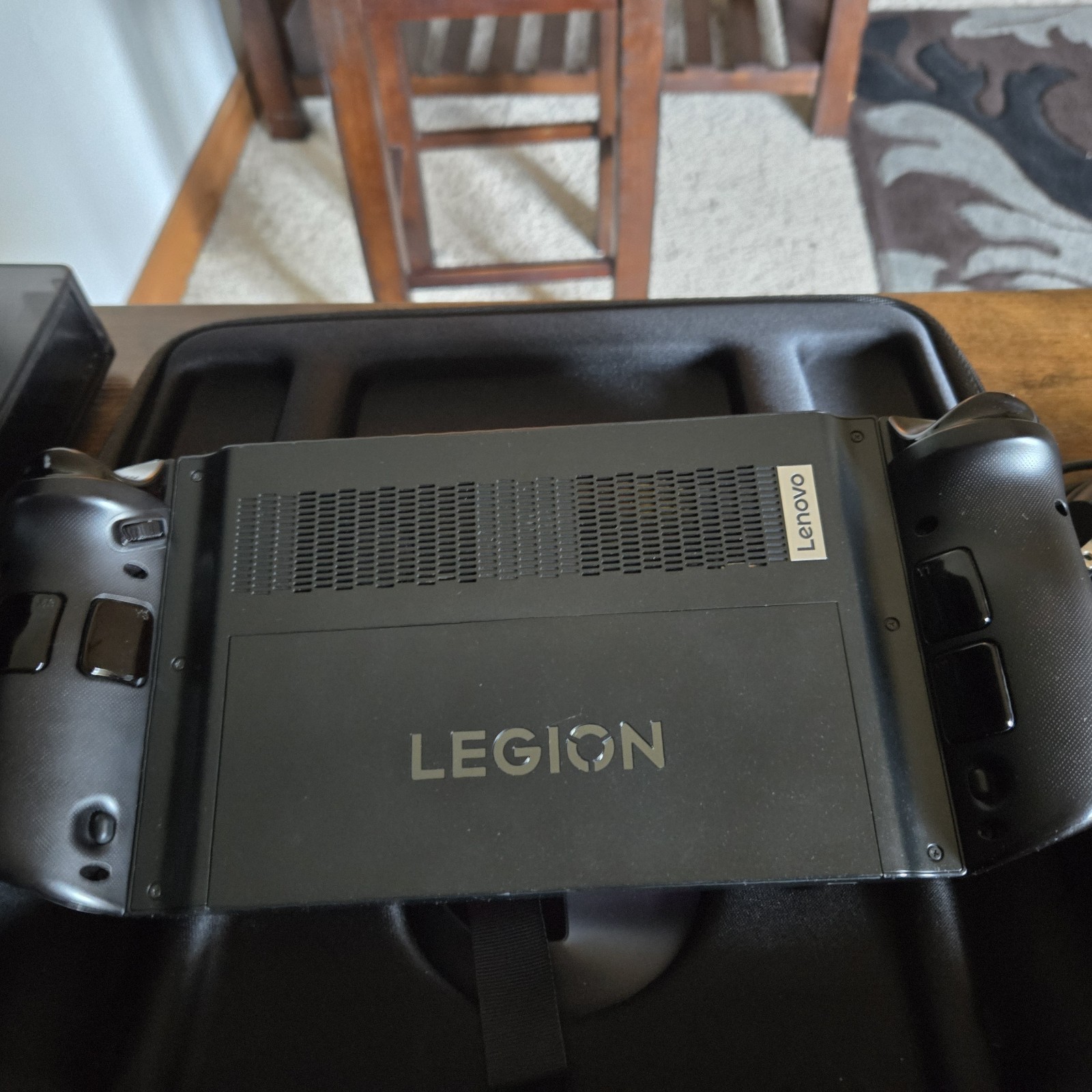 Lenovo Legion Go 8.8″ 144Hz 1tb 32GB Ram Z1 Extreme