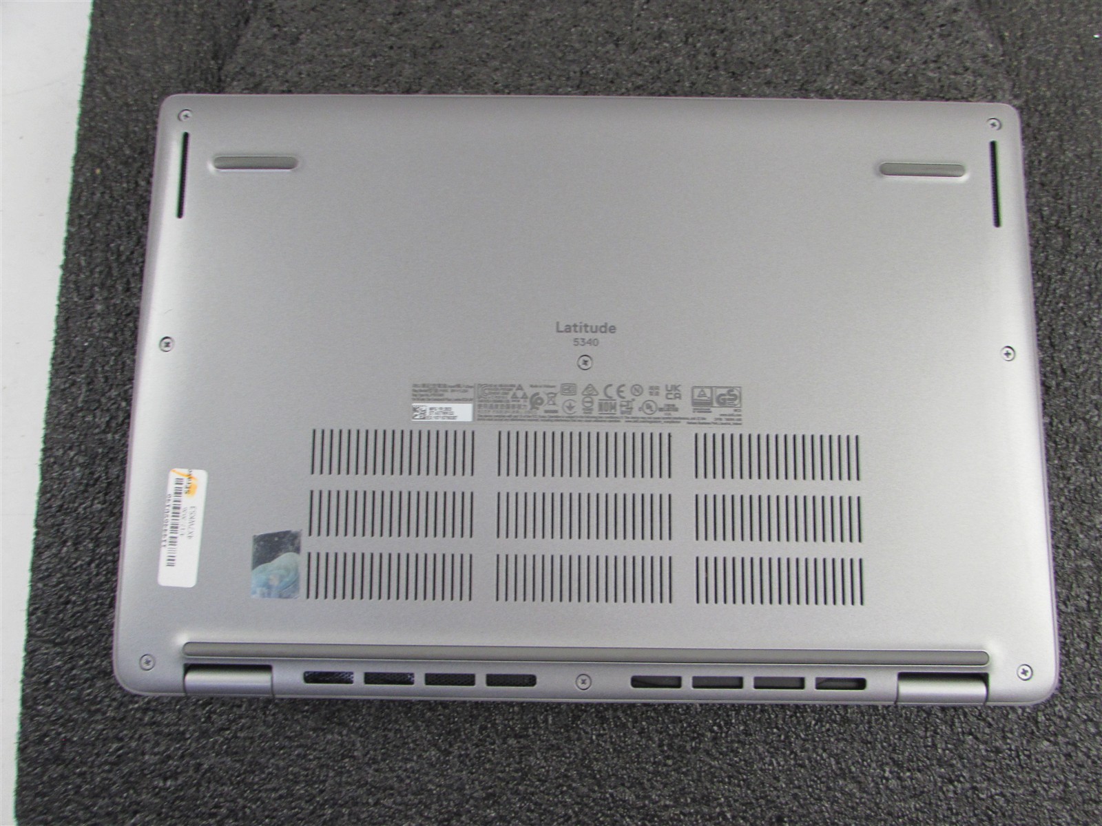 DELL LATITUDE 5340 1920X1080 FHD CORE I7-1365U 512GB SSD 32GB RAM NO O.S