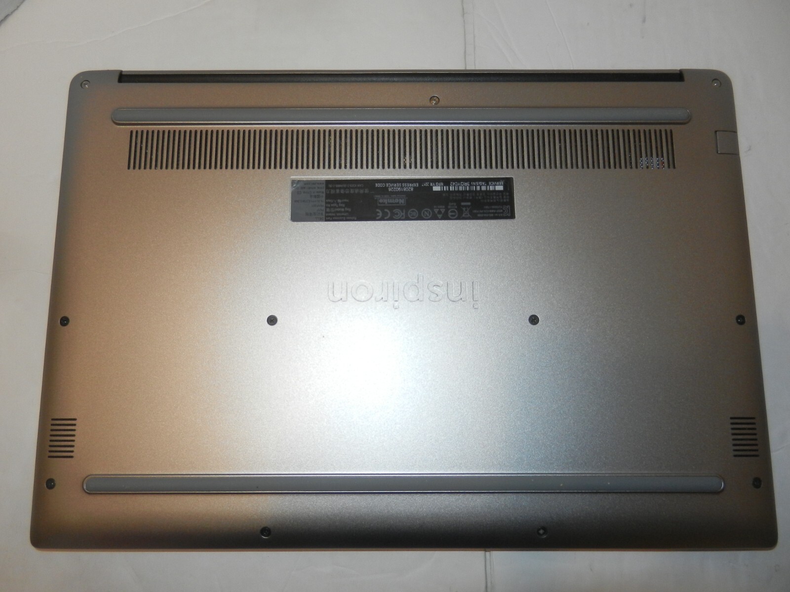 DELL INSPIRON 15 7560 15.6″ CORE i5-7200U 2.5 GHz 8GB RAM 2TB SSD
