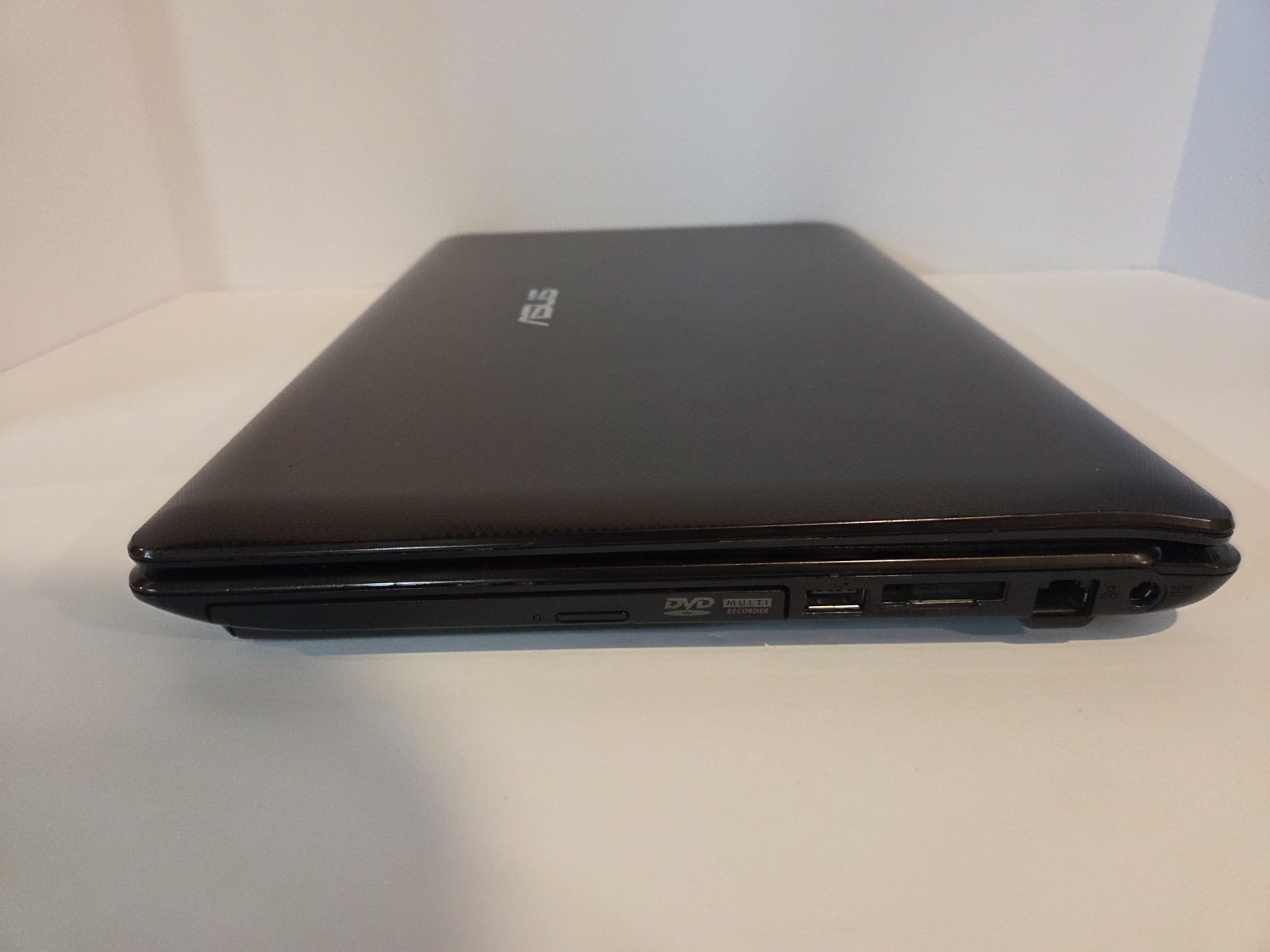 Asus K52F-BIN6 Intel Pentium P6200 2.13GHz 3 GB ***No Charger***