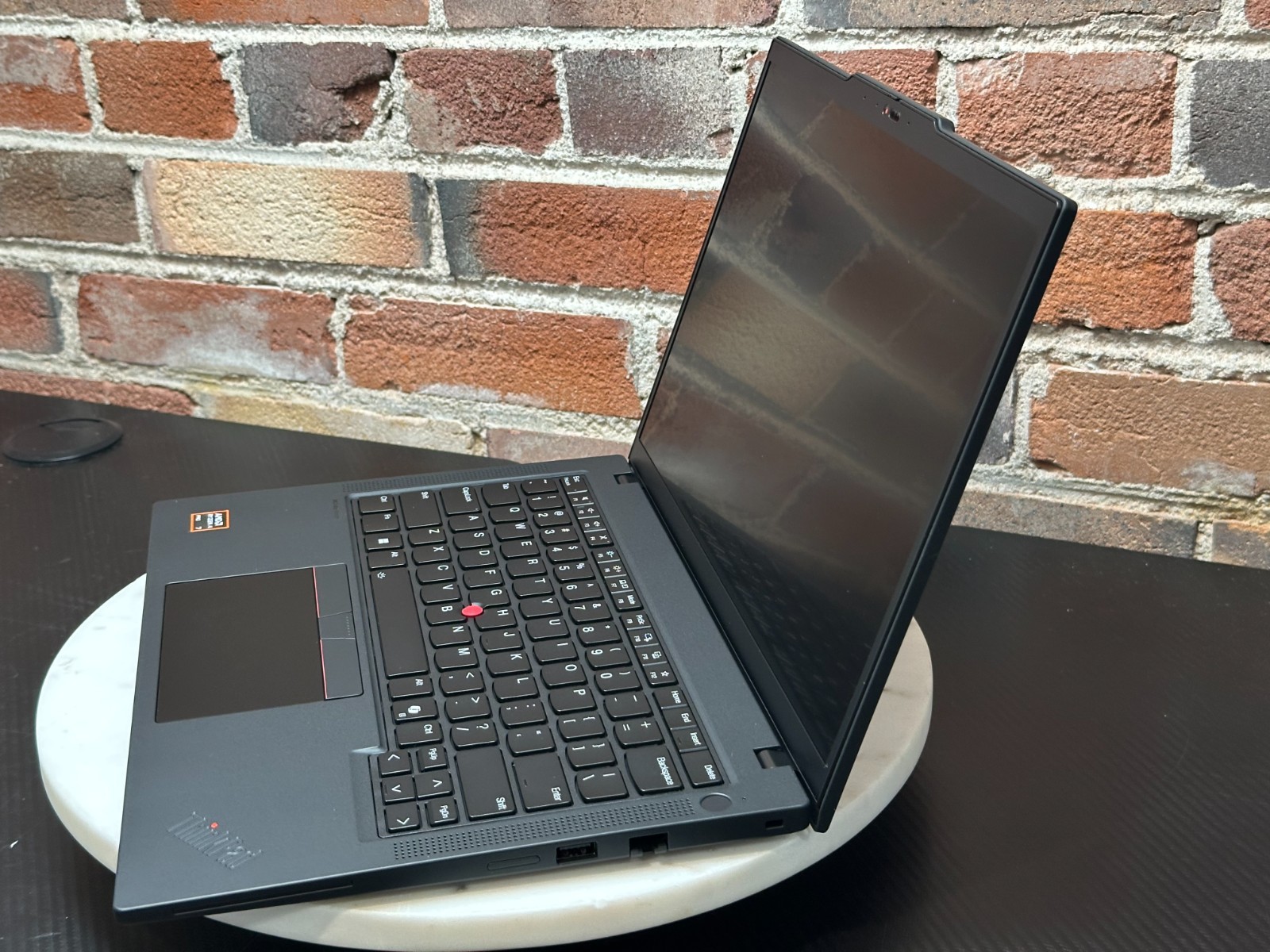 Lenovo ThinkPad P14s Gen 6 14″ AMD Ryzen AI 7 Pro 350 32GB RAM 1TB SSD