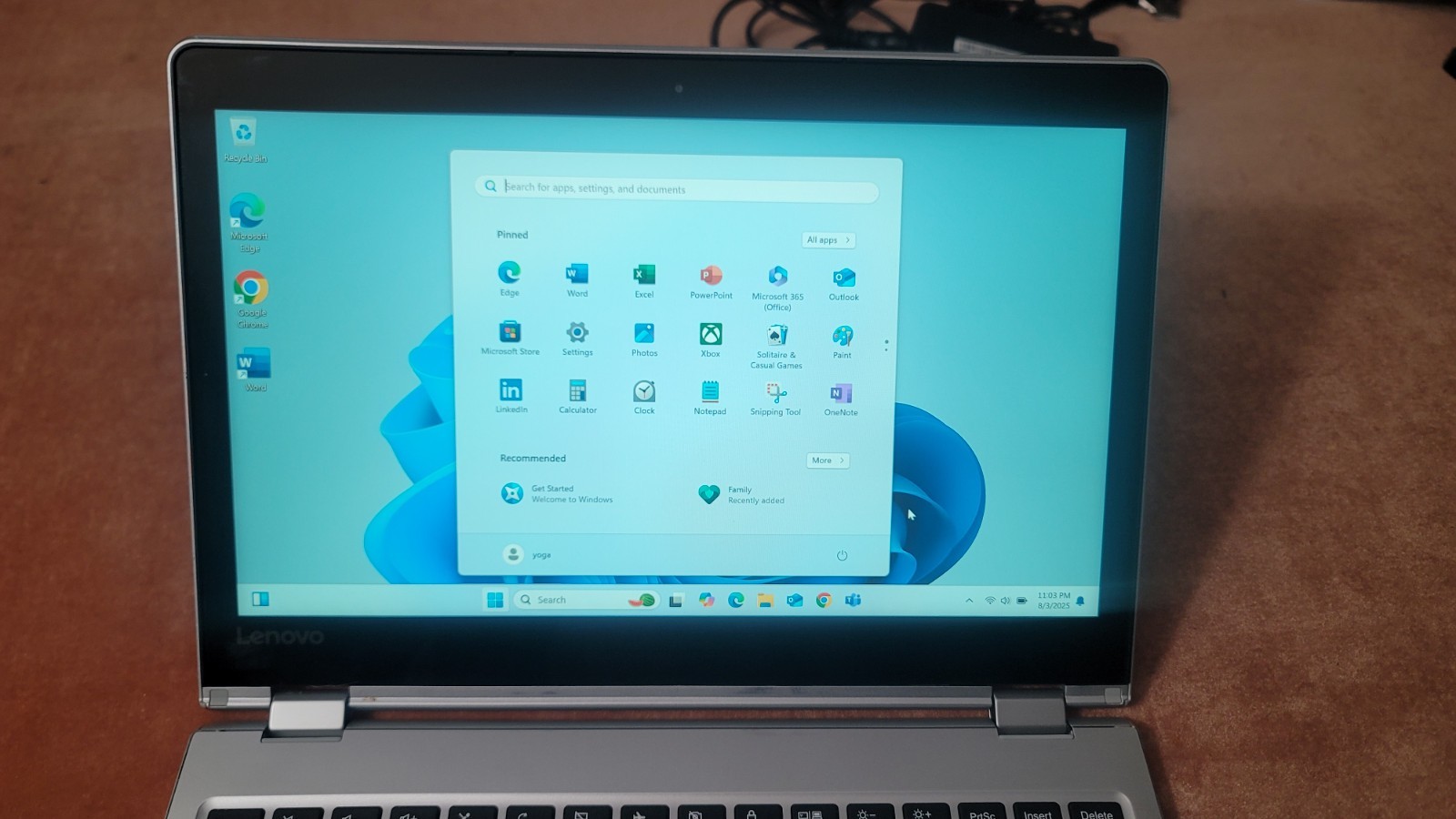 Lenovo YOGA 11.6″ Pentium 4410Y 1.5GHz 4GB Ram 128GB SSD Win11 home/Office2021