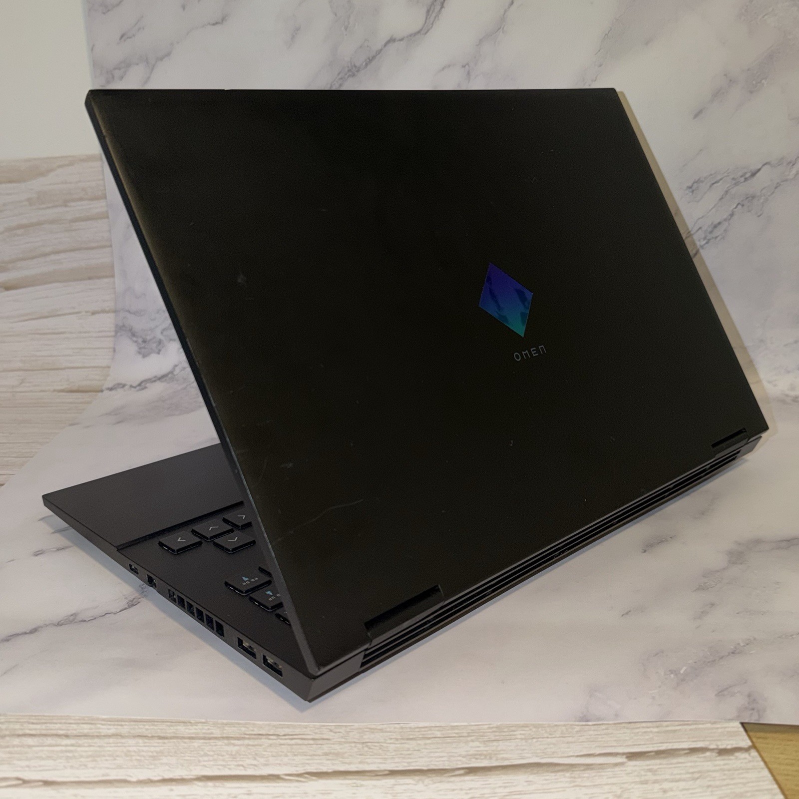HP OMEN 15 Gaming Laptop i7-10750H RTX 2070 Max-Q 8GB 16GB RAM 1TB SSD Win 11