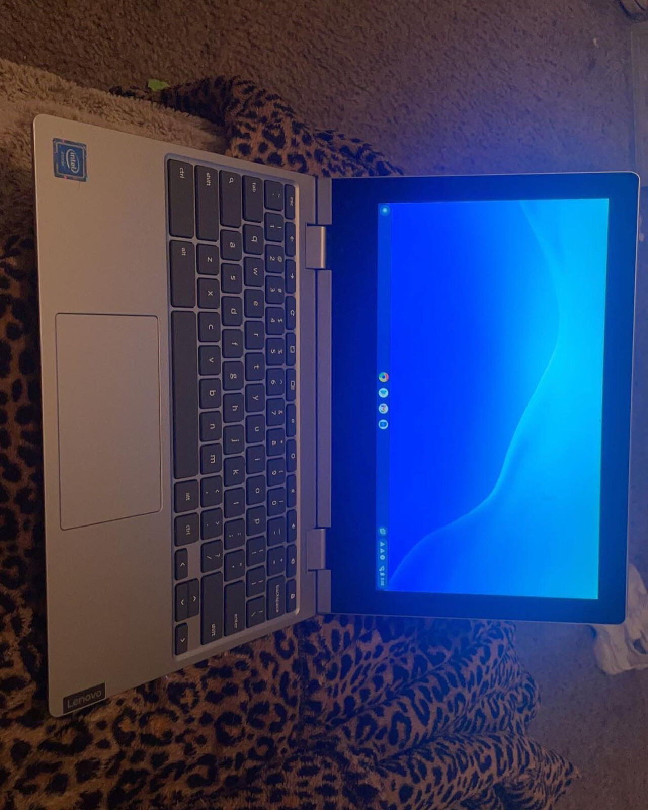 Lenovo Chromebook C340-11 11.6″ (32GB eMMC, Intel Celeron N4000, 1.10GHz, 4GB…