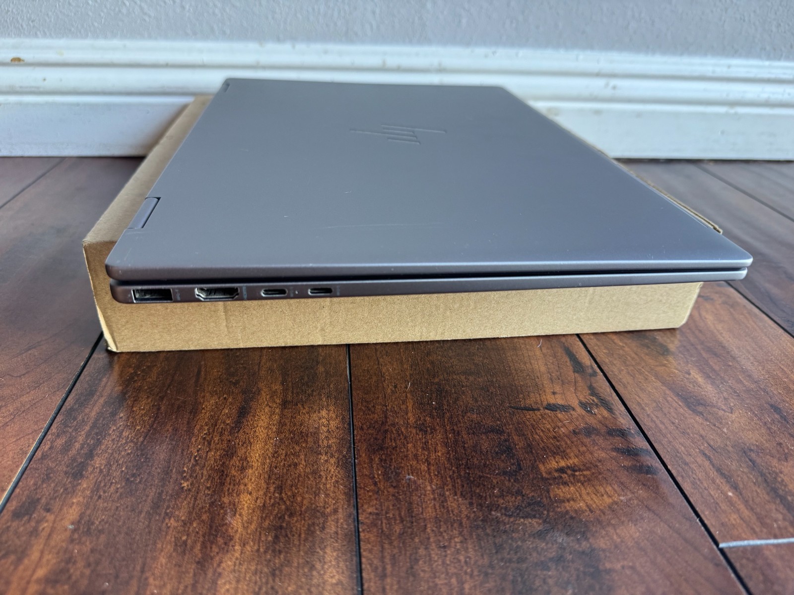 HP Envy x360 2-in-1 16-ad0023dx 16″ WUXGA Touch Ryzen 7 8840HS 16GB 1TB SSD