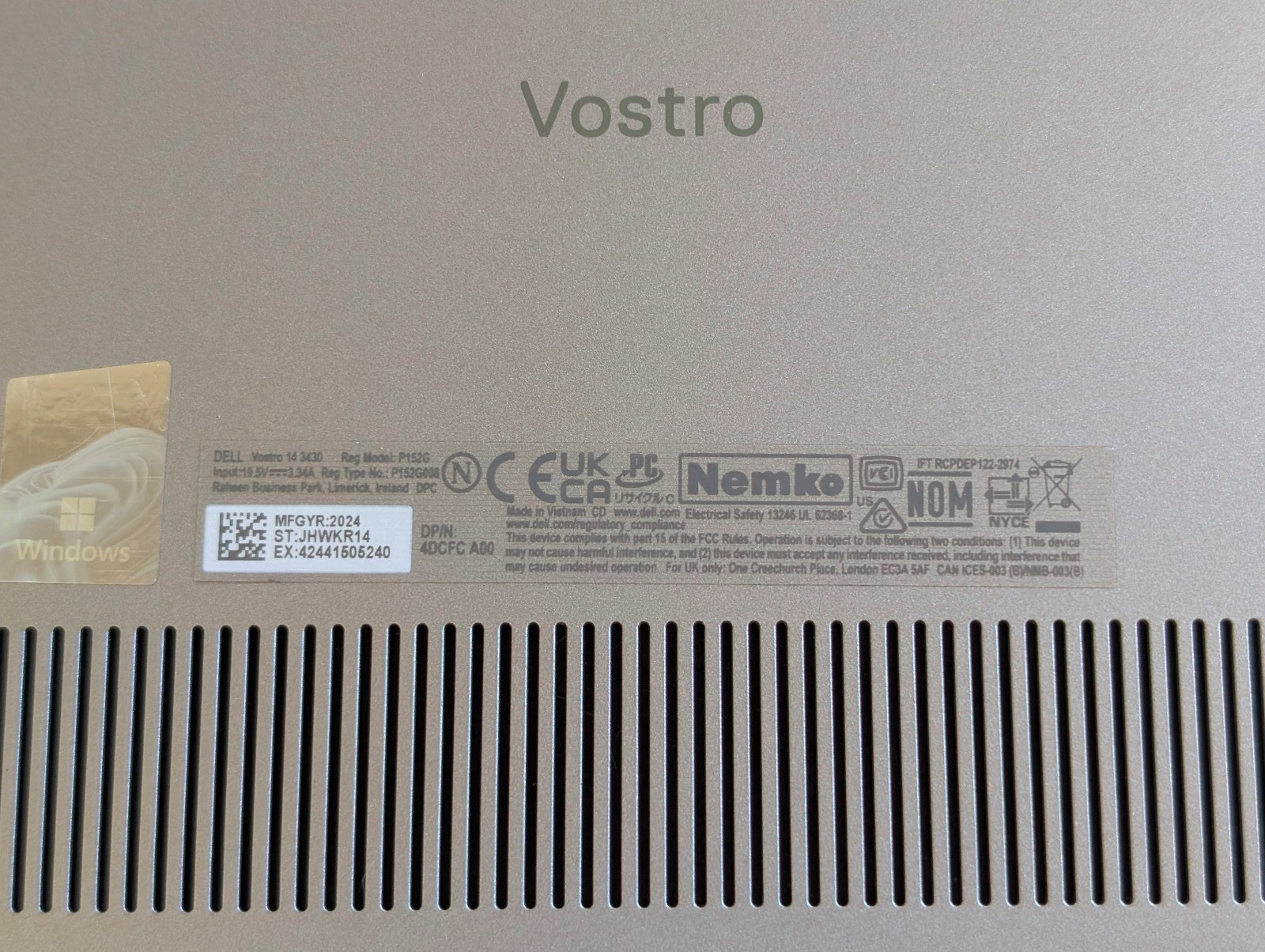 Dell Vostro 3430 Laptop; i7 1355U 1.7GHZ; 14″ FHD; 16GB RAM; 256 NVMe; *BAD HDMI