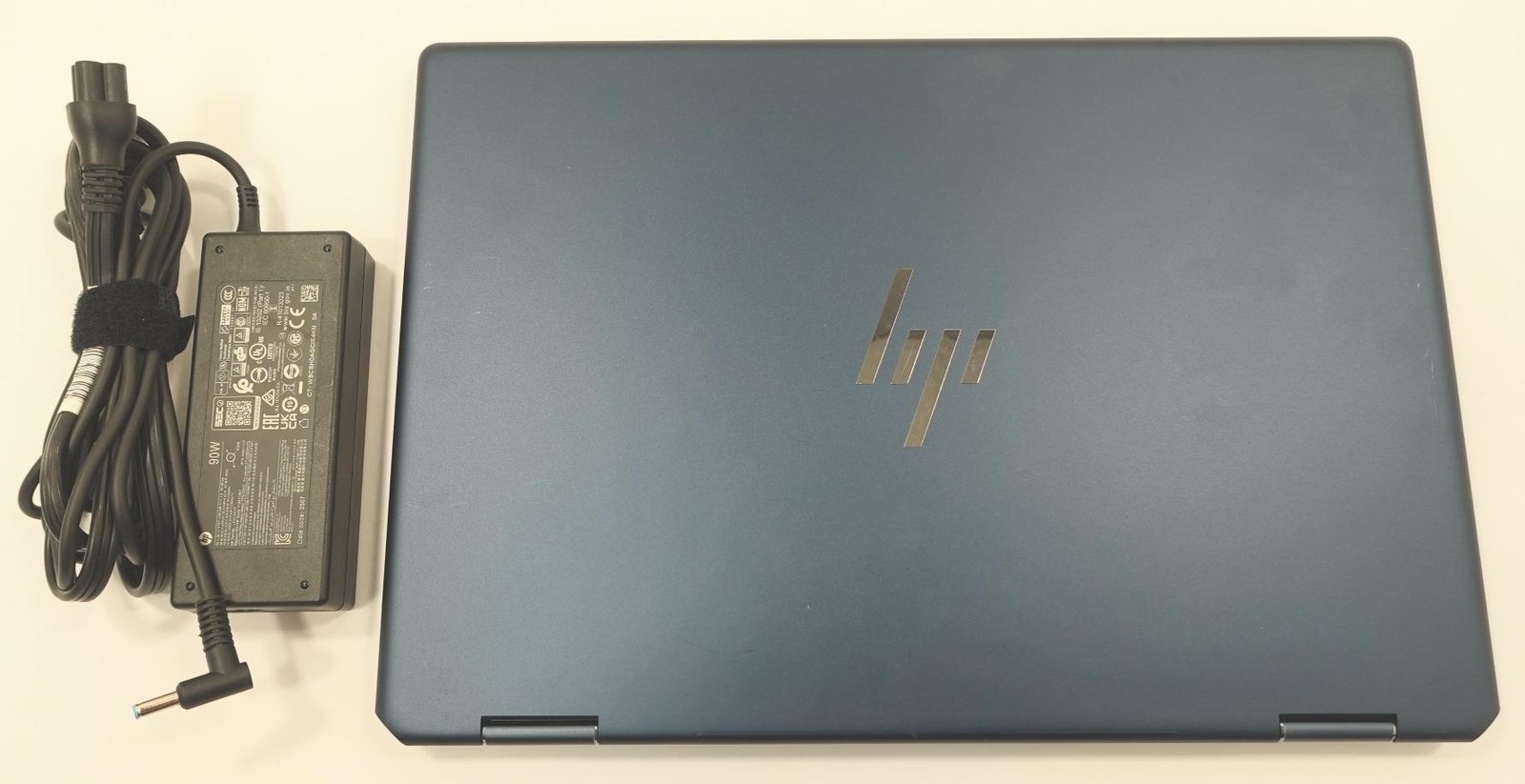 HP Spectre x360 16-f0013dx 2-in-1 Core I7-11390H 3.4GHz 16GB 256GB Laptop