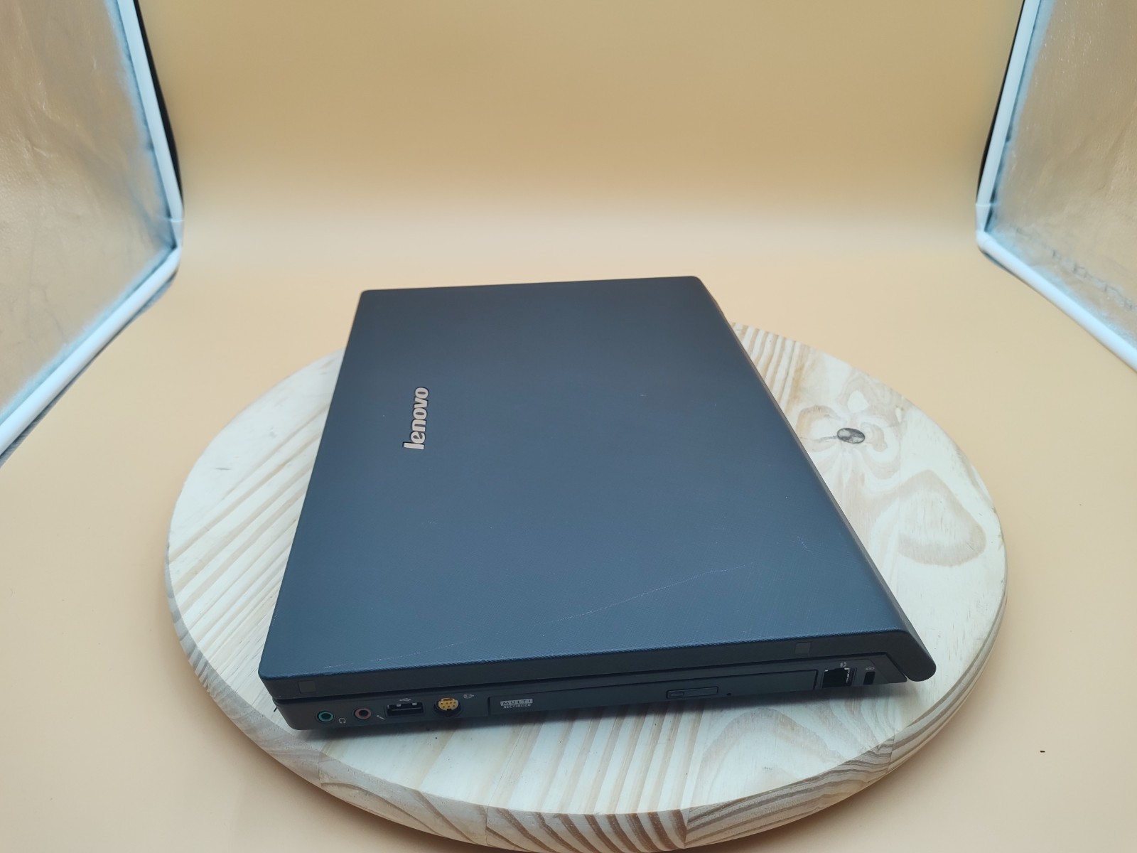 Lenovo IdeaPad Y510 15.4″ Laptop Pentium Dual Core 1.86ghz 4gb 160gb Windows 7