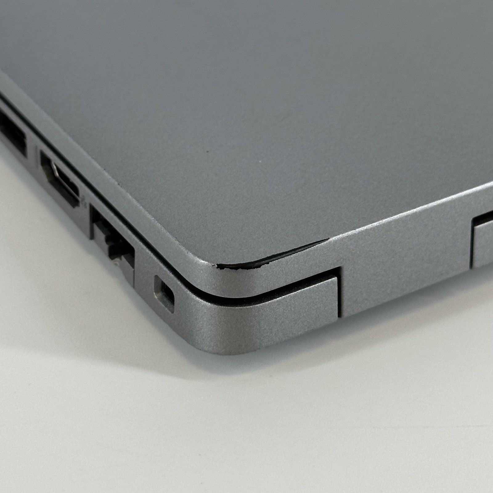 Dell Latitude 5430 14 Gray FHD 1.8 GHz i7-1265U 16GB 1TB SSD Very Good