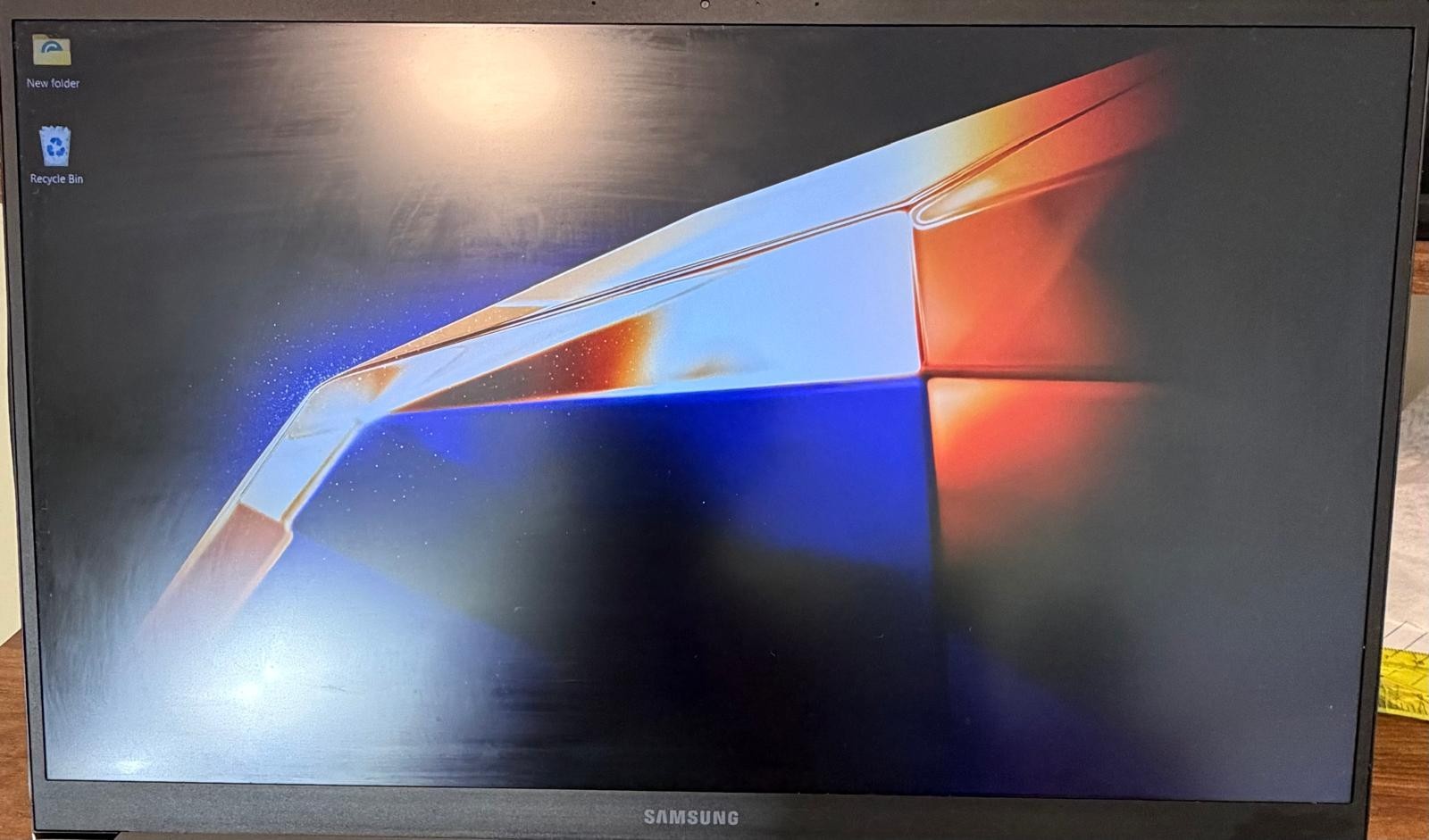 Samsung Galaxy Book 4 Intel Core 7 150U 16GB 512GB 15.6″ Non-Touch FHD Silver