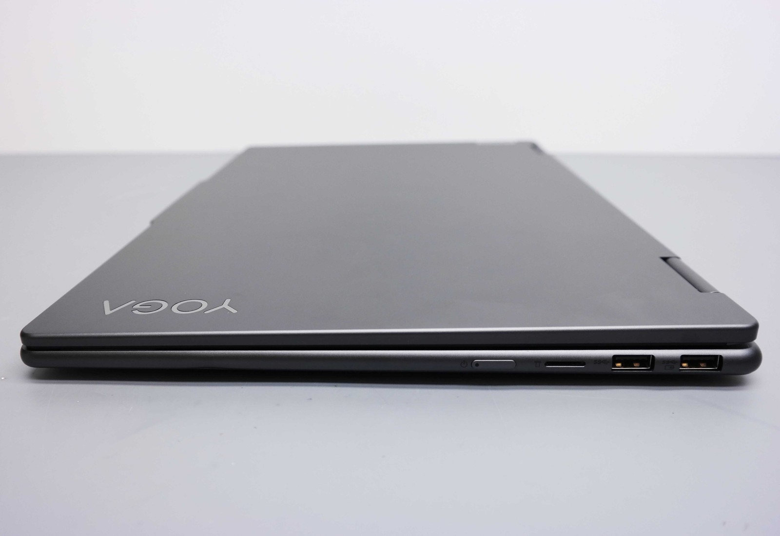 Lenovo Yoga 7i 16” Intel Core i7-1355U 16GB RAM 512GB SSD Gray