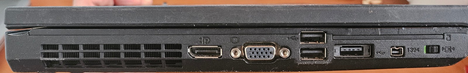 Lenovo ThinkPad T520i i3-2350M 4GB DDR3 320GB SATA HDD Win 10 w/ Charger