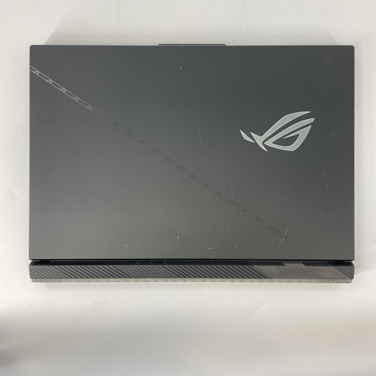Asus ROG Strix Scar 18 G834 240Hz QHD+ 2.2 GHz i9-13980HX 32GB 2TB SSD RTX 4090