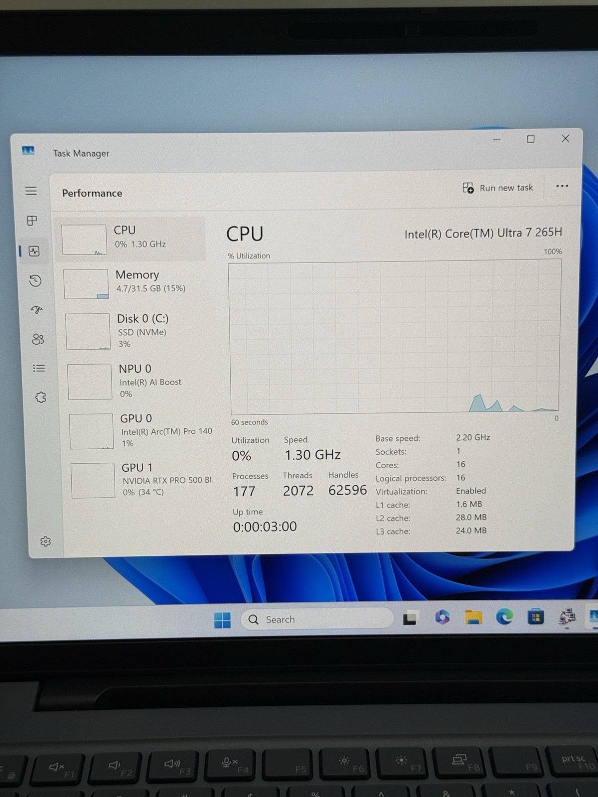 Dell Pro Max 14 MC14250 FHD+ Ultra 7 265H 32GB 2TB SSD RTX PRO 500