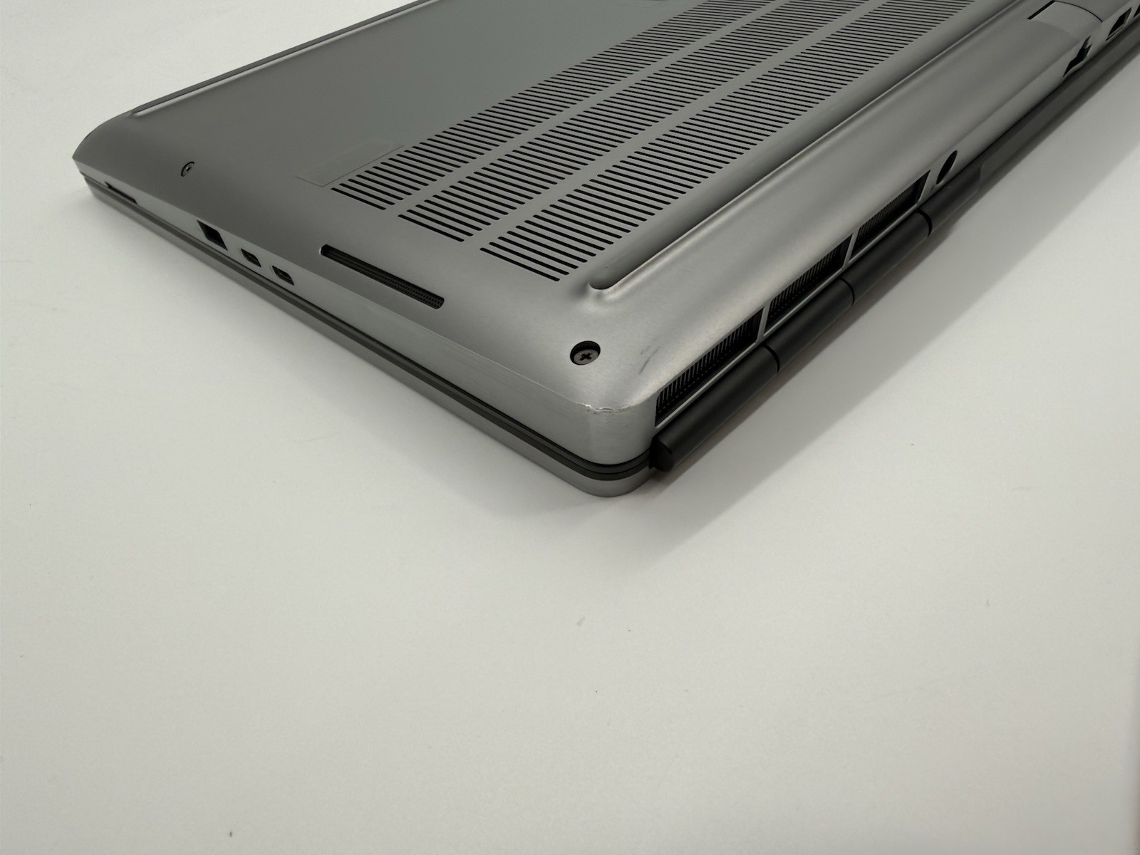 Dell Precision 7750 17.3″ 4K Laptop i7-10850H 16GB 512GB SSD Quadro RTX 5000