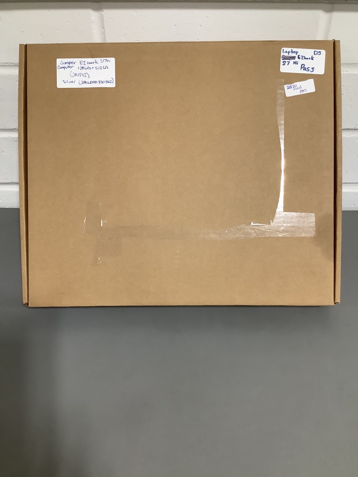 Jumper EZbook S7Hi JNF12 15.6in Laptop 128GB+512GB (JPNLDAD330742)