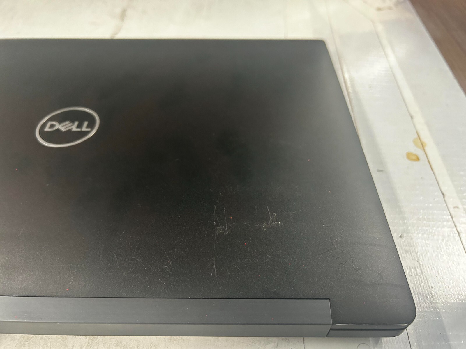 Dell Latitude 7490 14 in (256GB SSD, Intel Core i7 8650U, 3.9 GHz, 16GB) Laptop
