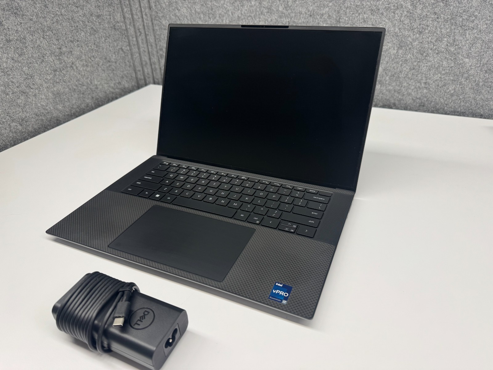 Dell Precision 5570 15.6″ Laptop | i7-12700H | 32GB RAM | 512GB NVME | Win11 Pro